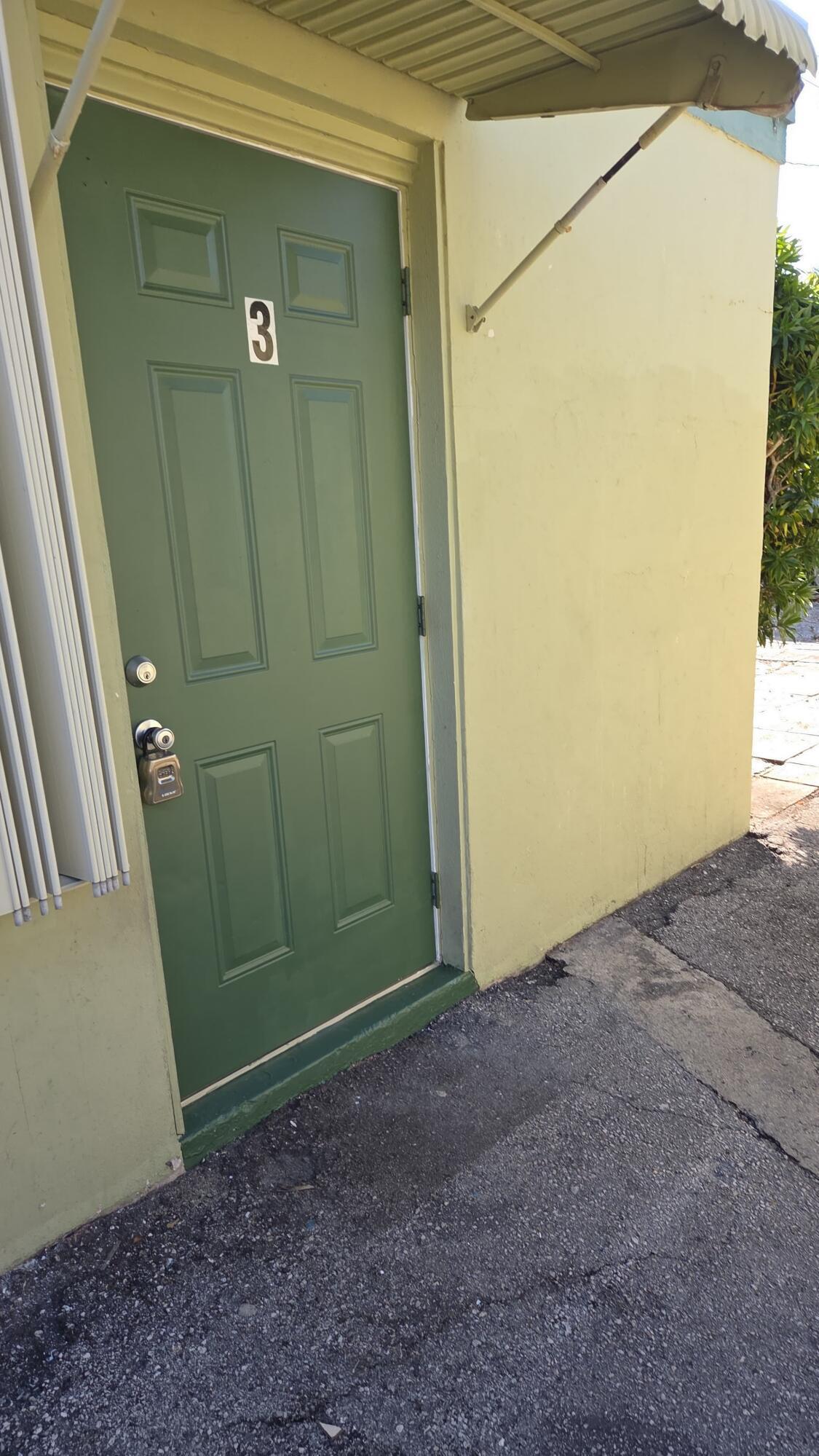 ESTATES OF SOUTH PALM BEACH - Residential Income