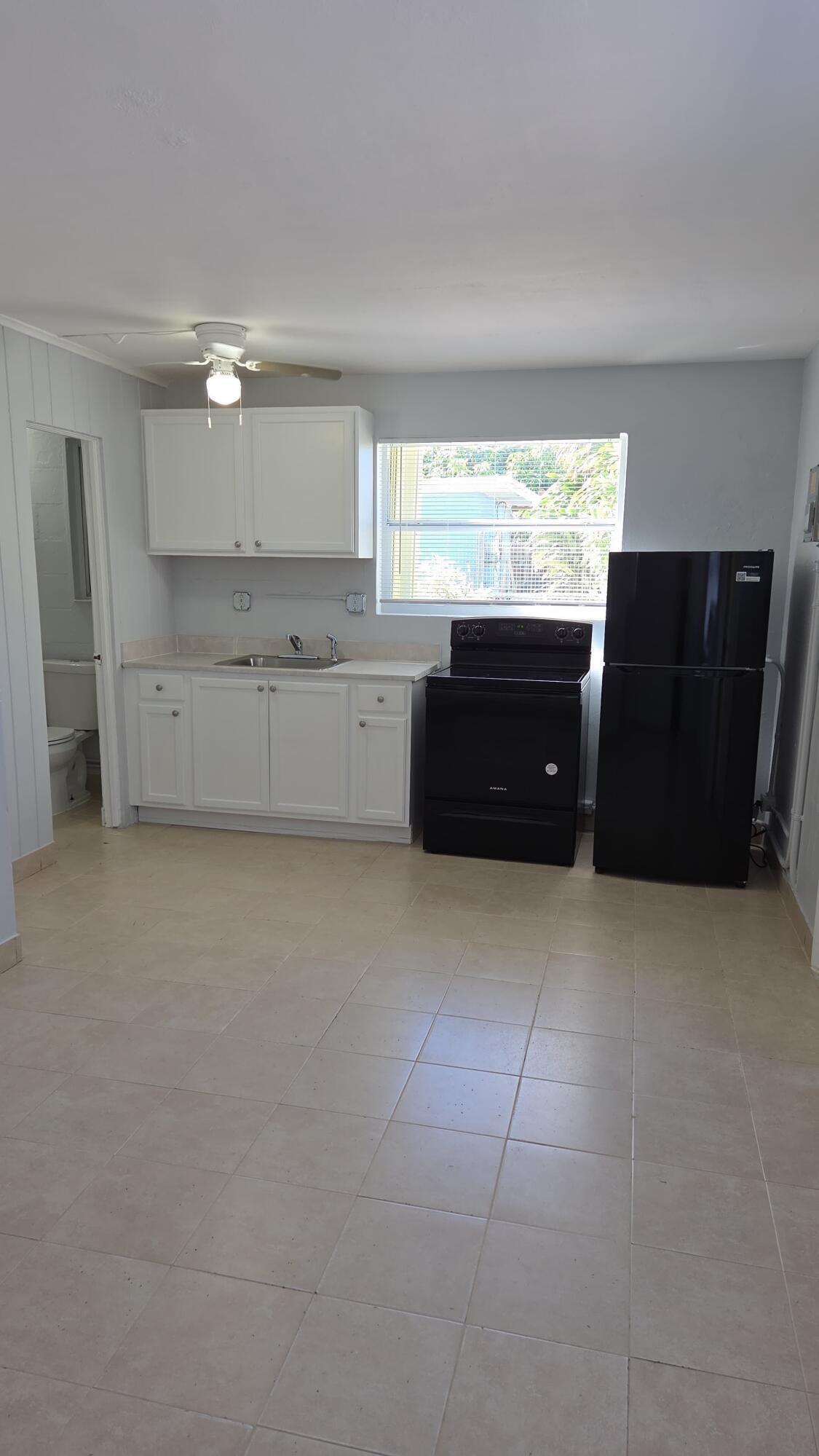 ESTATES OF SOUTH PALM BEACH - Residential Income