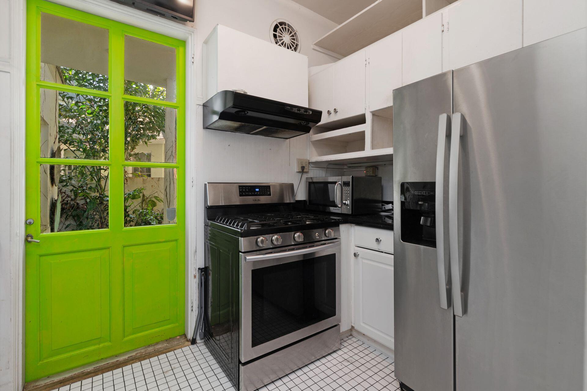 PLAZA PL - Residential