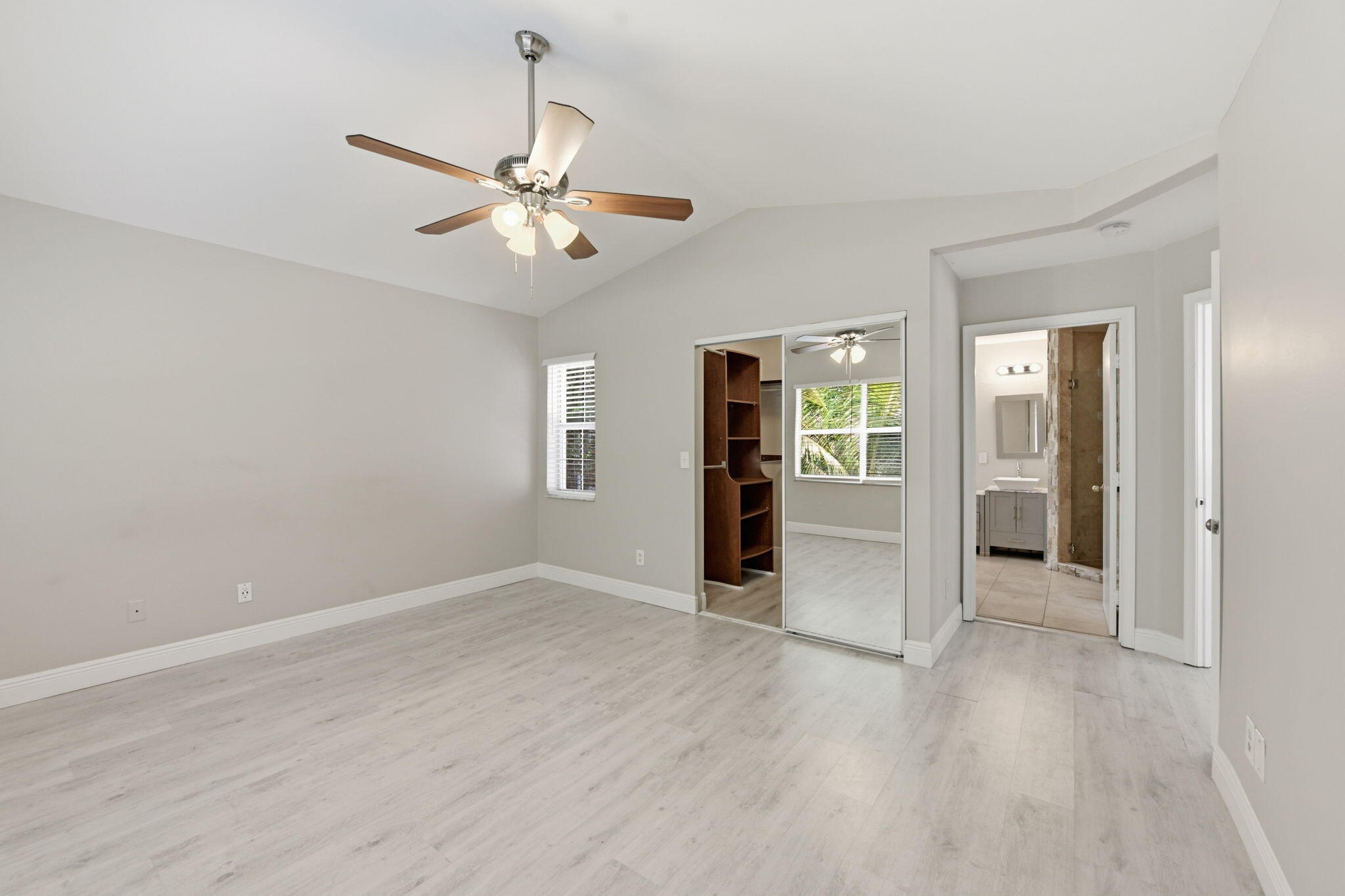 KENSINGTON SOUTH - Residential