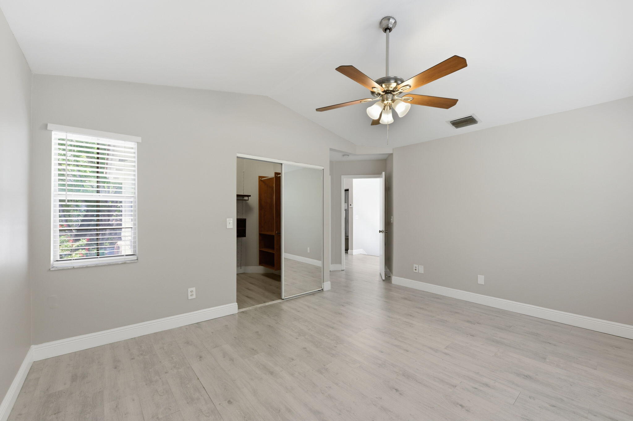 KENSINGTON SOUTH - Residential