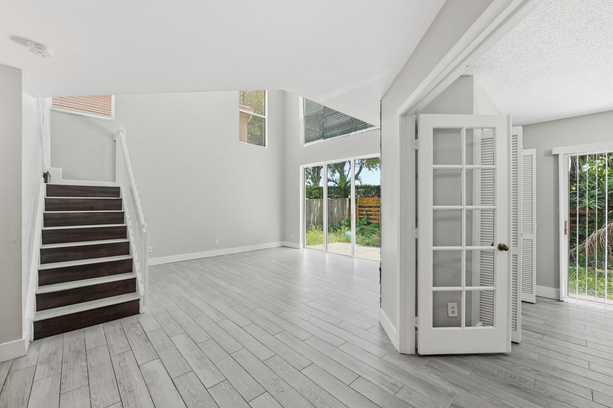 KENSINGTON SOUTH - Residential
