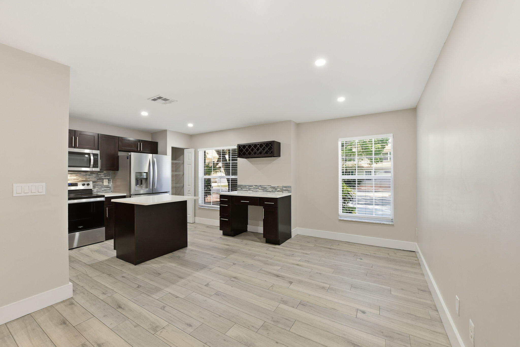 KENSINGTON SOUTH - Residential