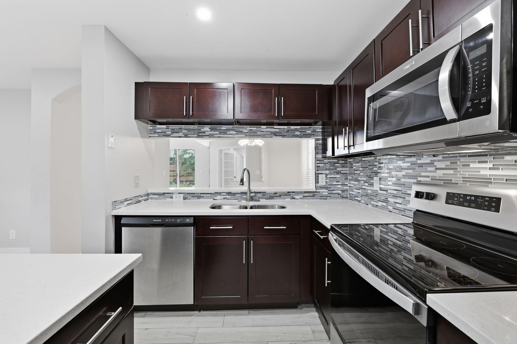 KENSINGTON SOUTH - Residential