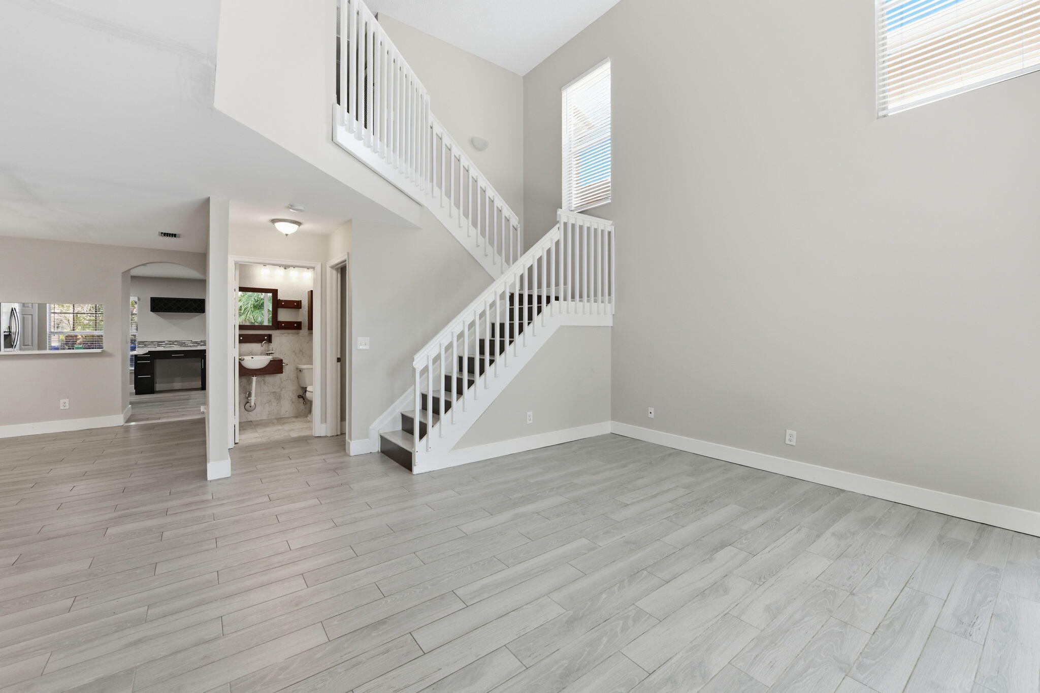 KENSINGTON SOUTH - Residential