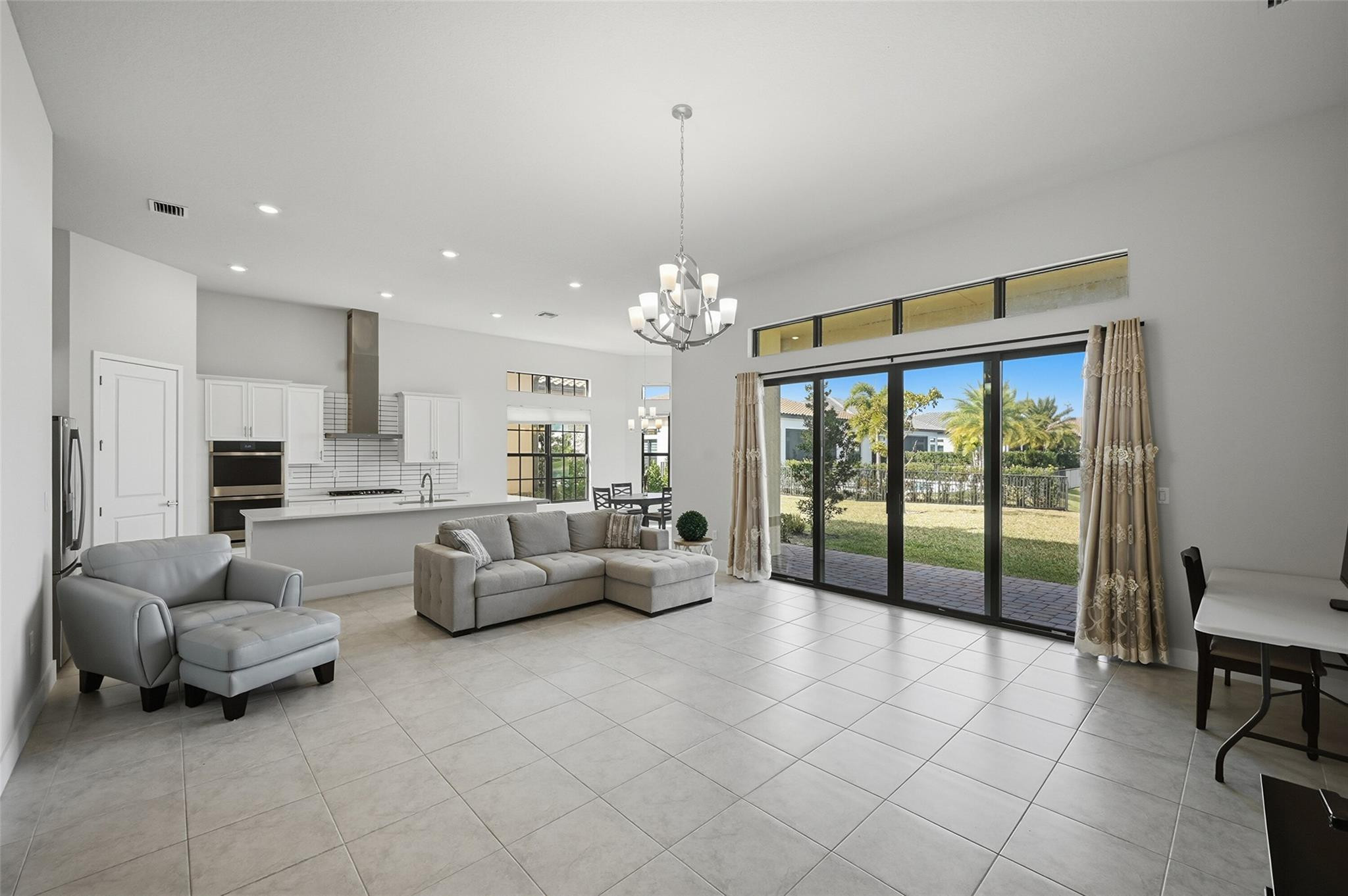 MCJUNKIN FARMS PLAT - Residential Lease