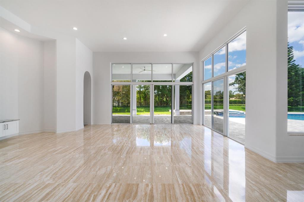 Le Lac - Residential