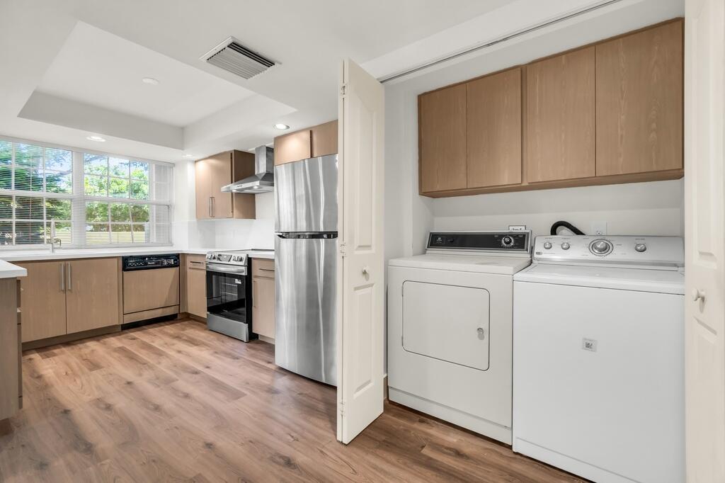WELLESLEY AT LAKE CLARKE SHORES - Residential
