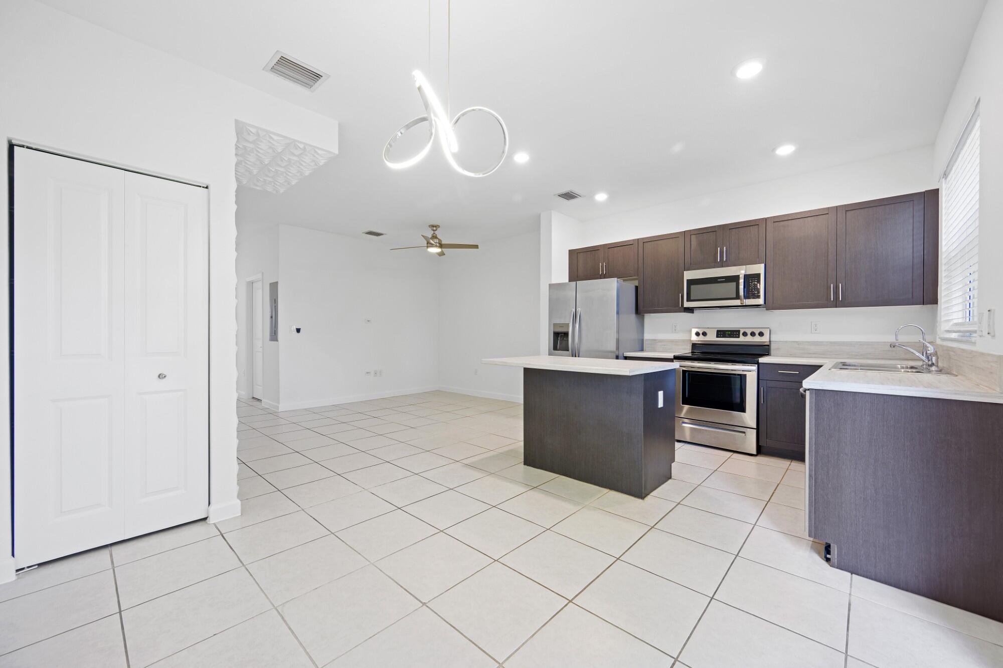 HOMESTEAD PARK OF COMMERCE - Residential