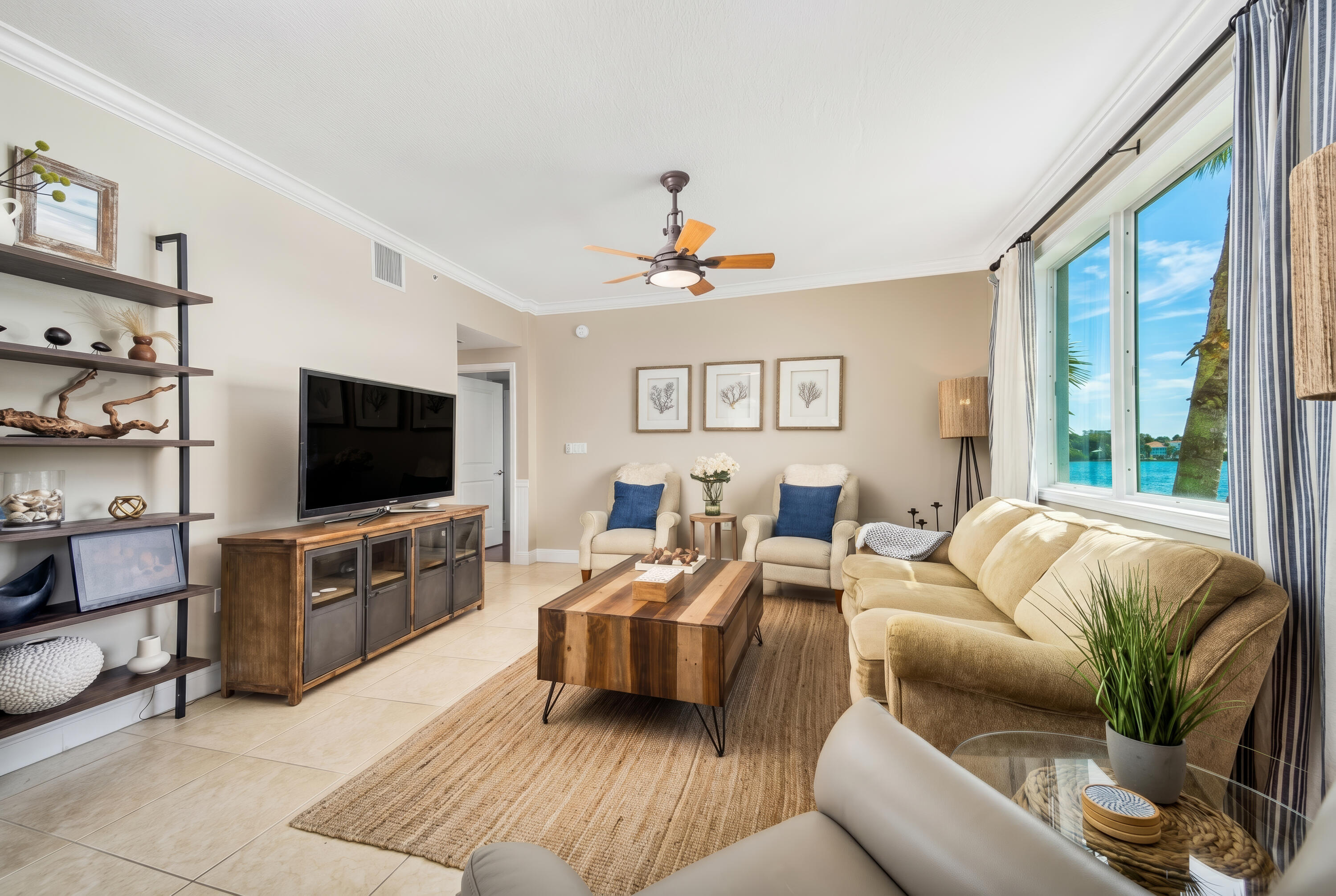 HARBORAGE YACHT CONDO - Residential