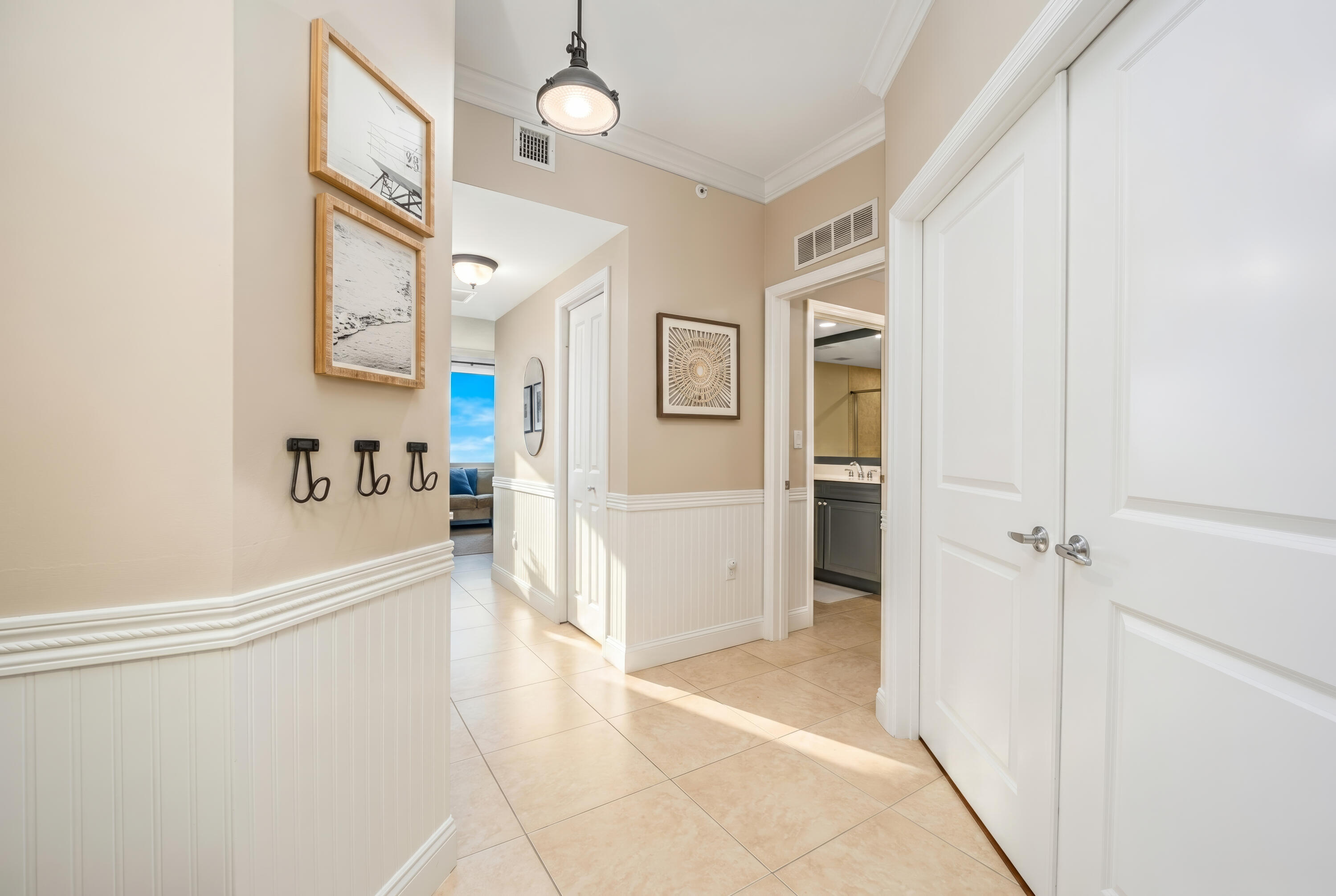 HARBORAGE YACHT CONDO - Residential