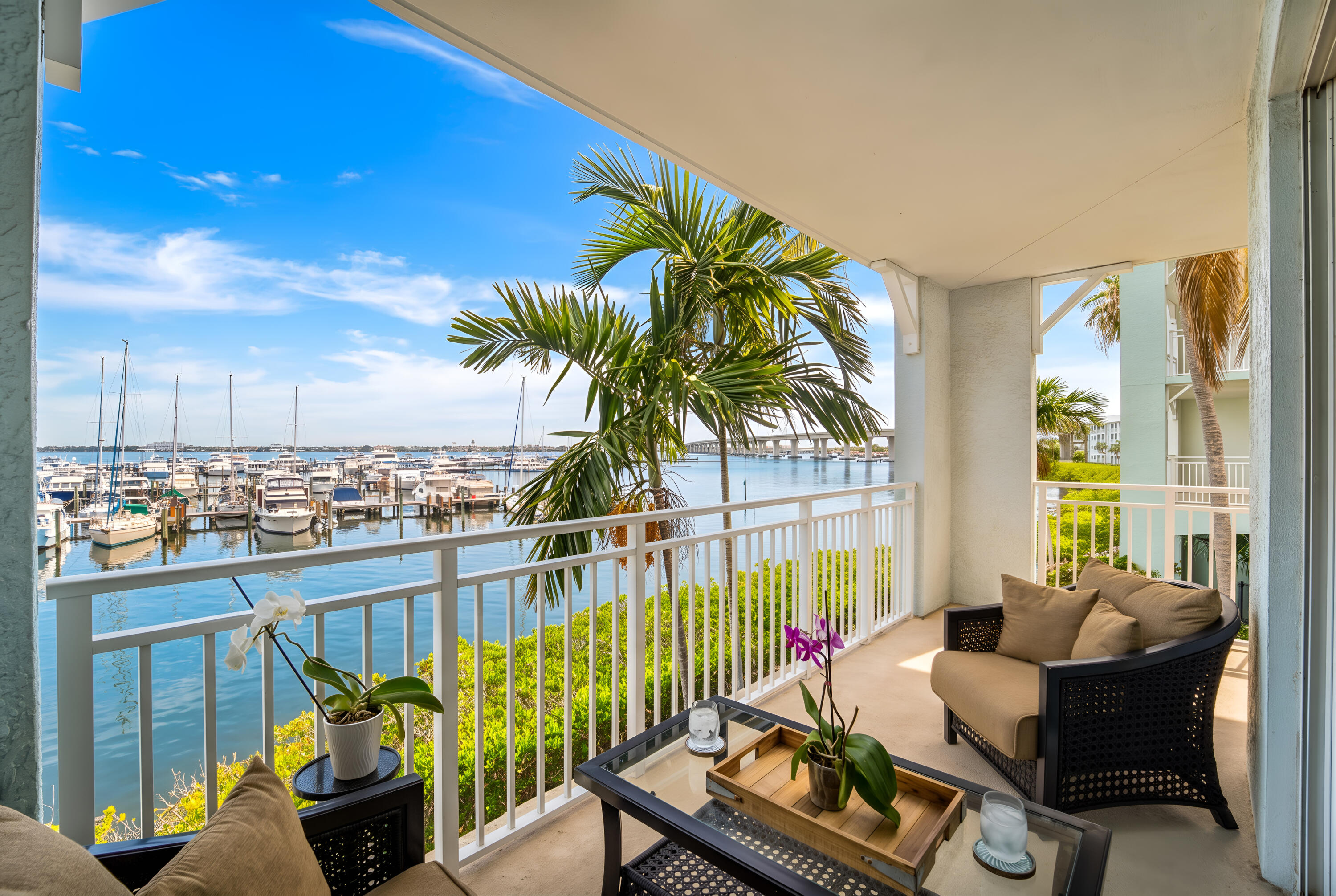 HARBORAGE YACHT CONDO - Residential
