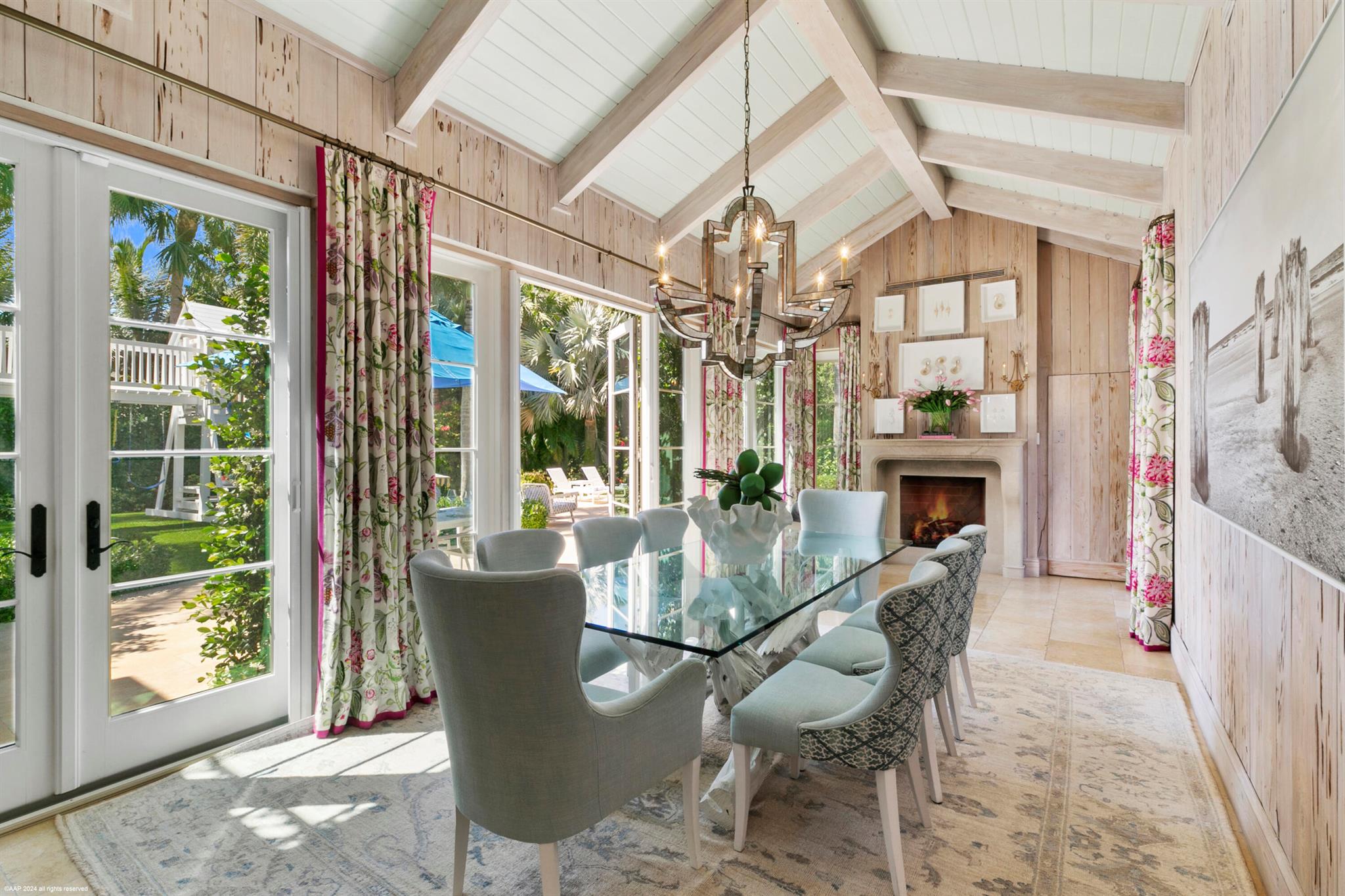 JUPITER ISLAND - Residential