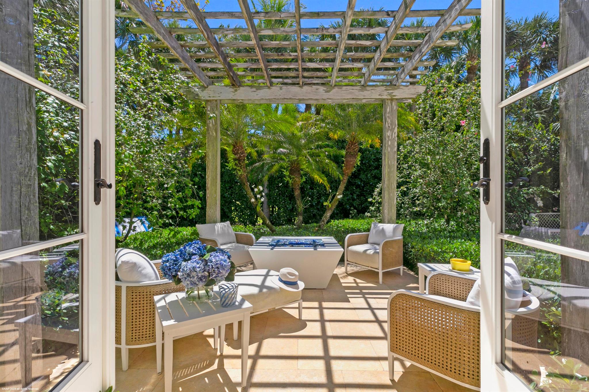 JUPITER ISLAND - Residential