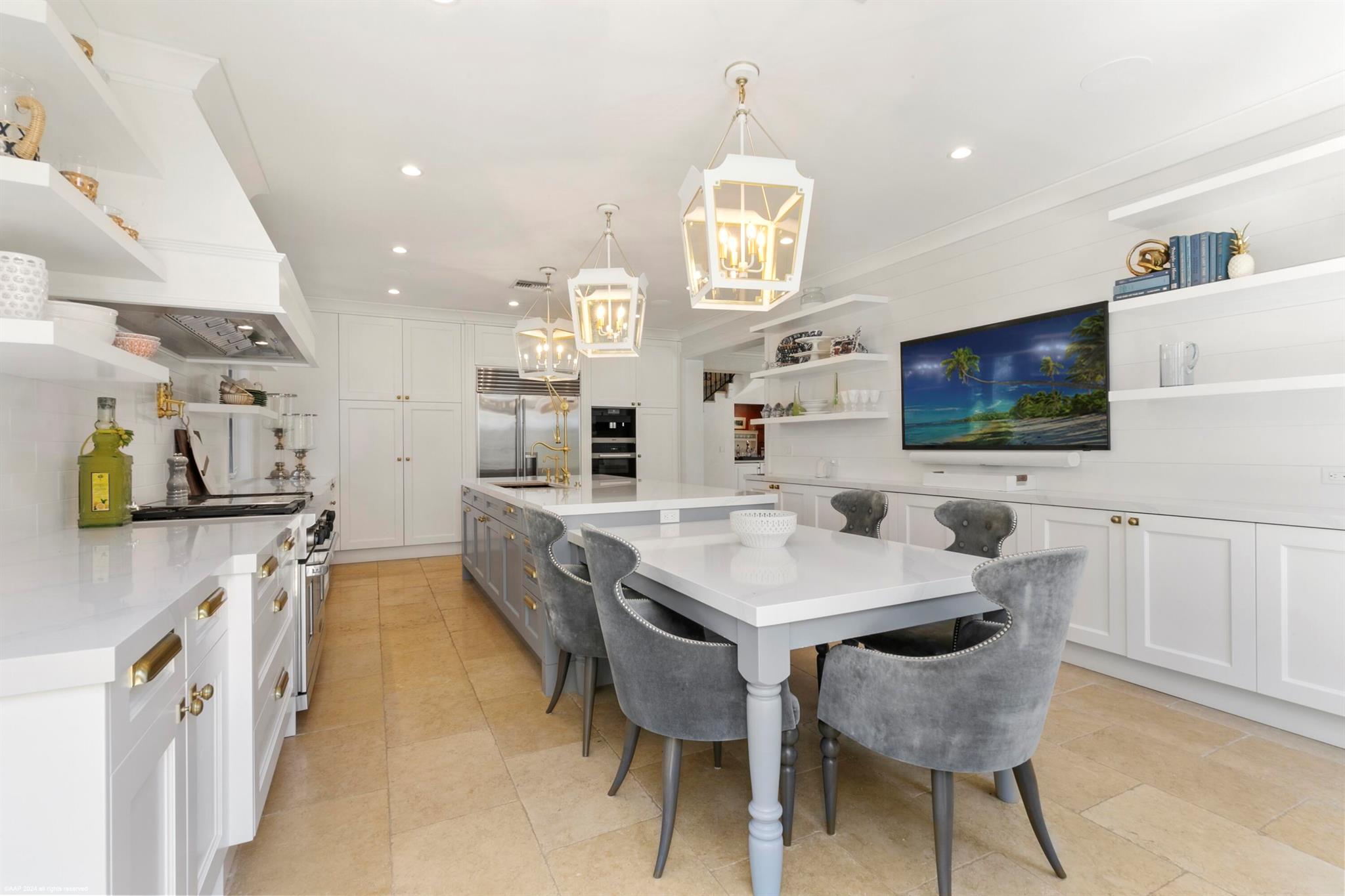 JUPITER ISLAND - Residential