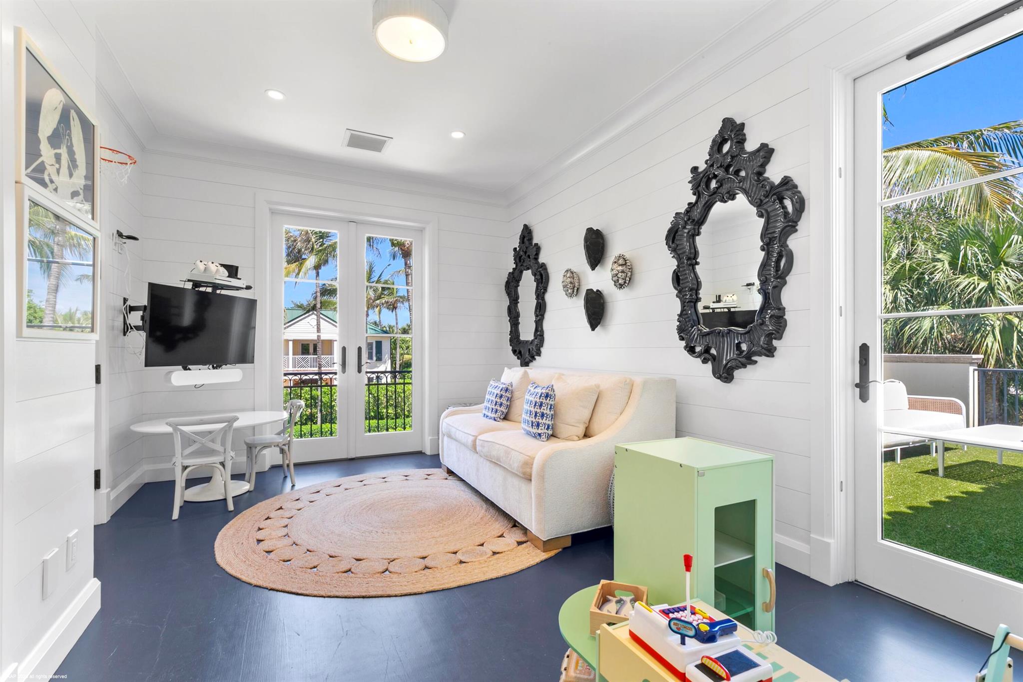 JUPITER ISLAND - Residential