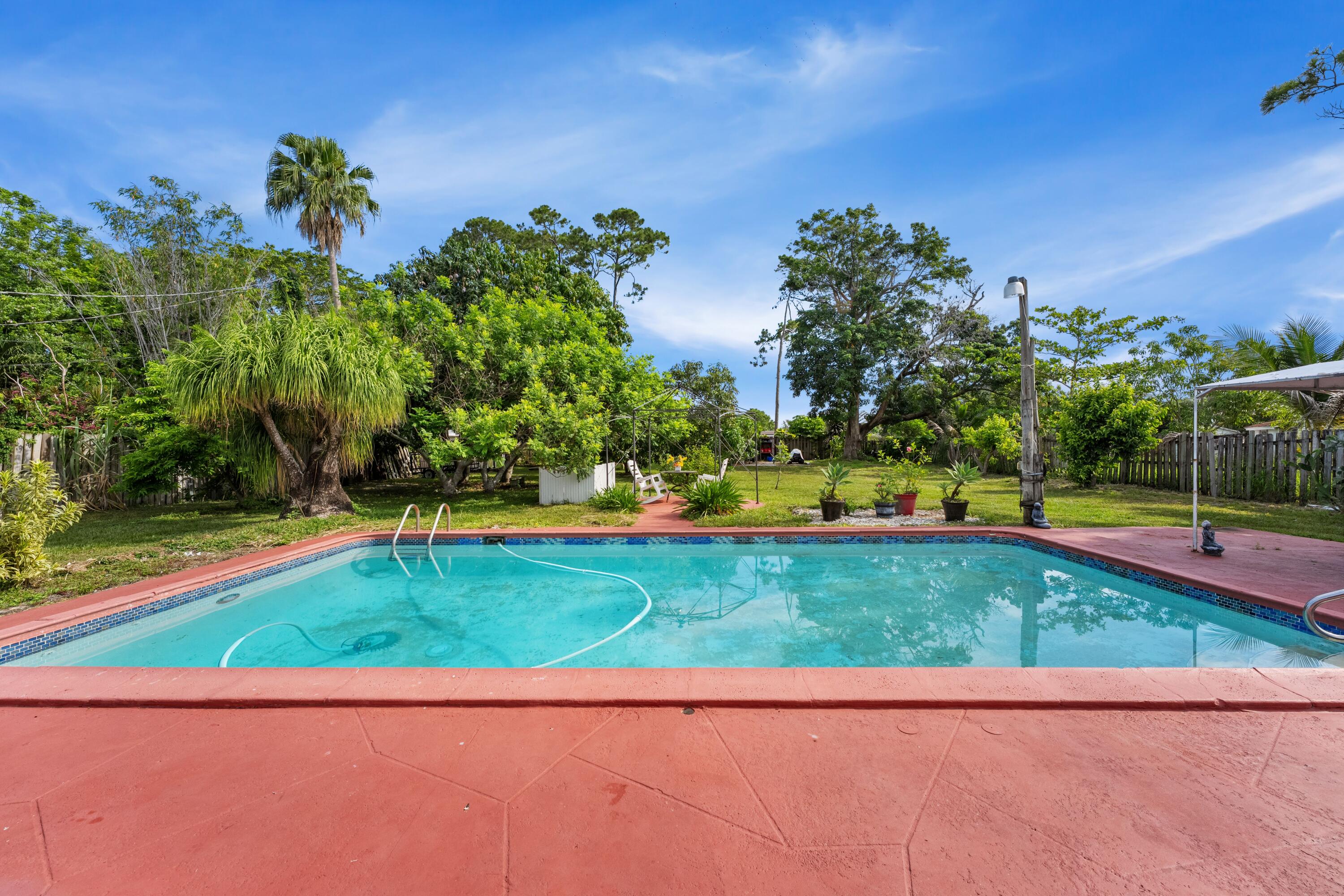 WYNNEWOOD ACRES 5 - Residential