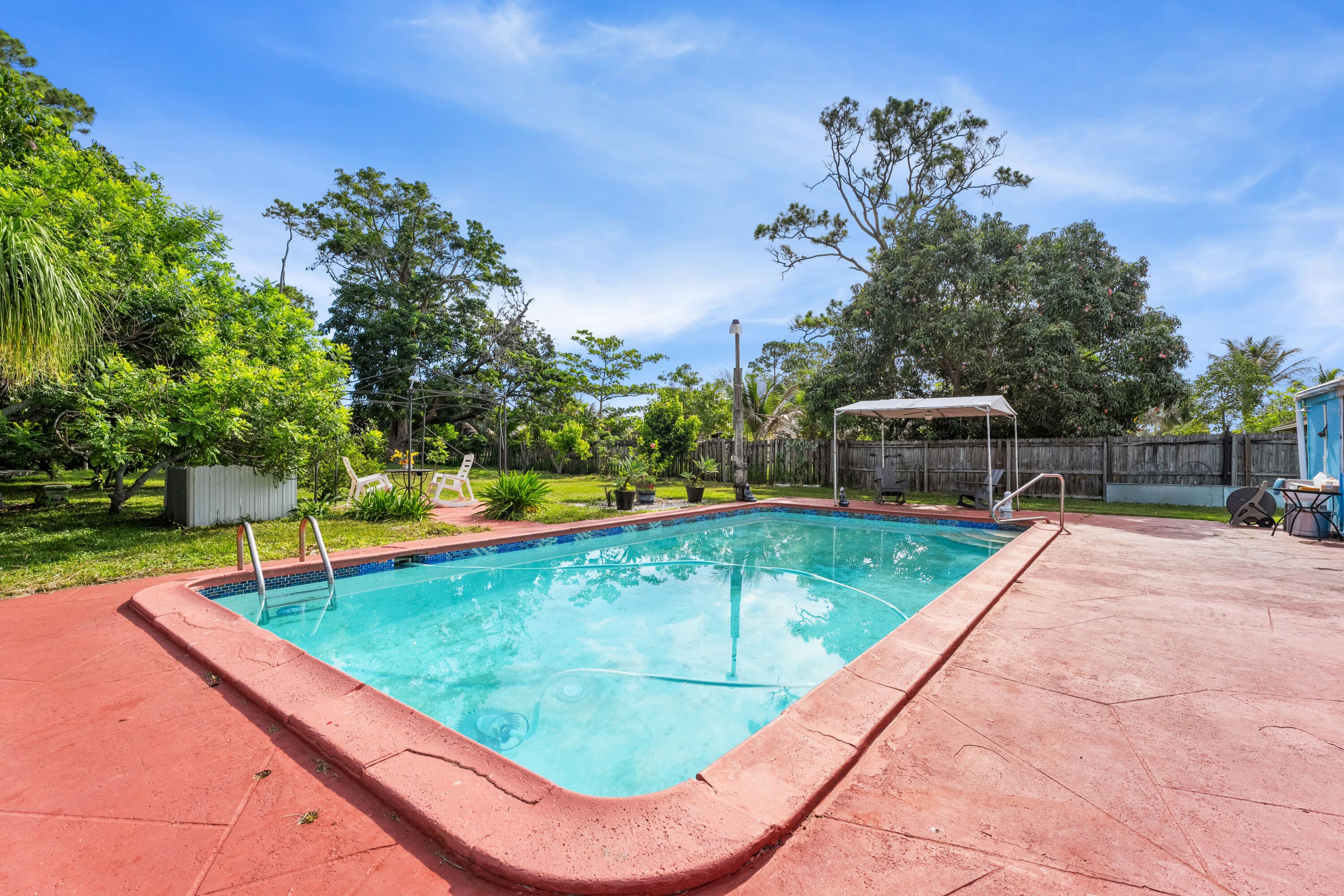 WYNNEWOOD ACRES 5 - Residential