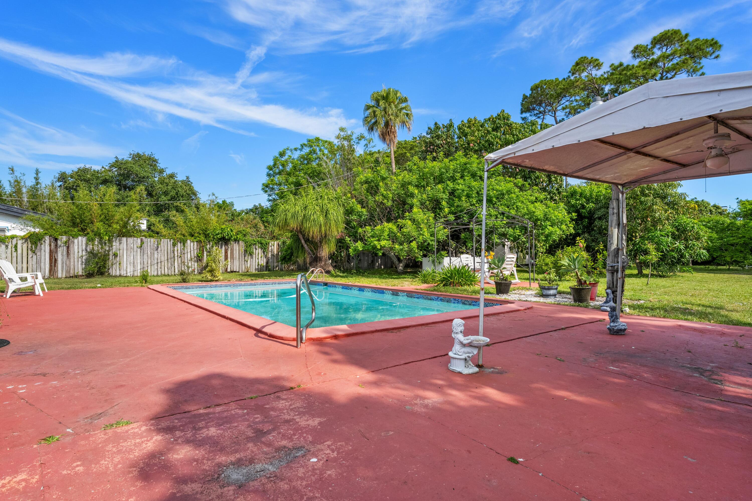 WYNNEWOOD ACRES 5 - Residential