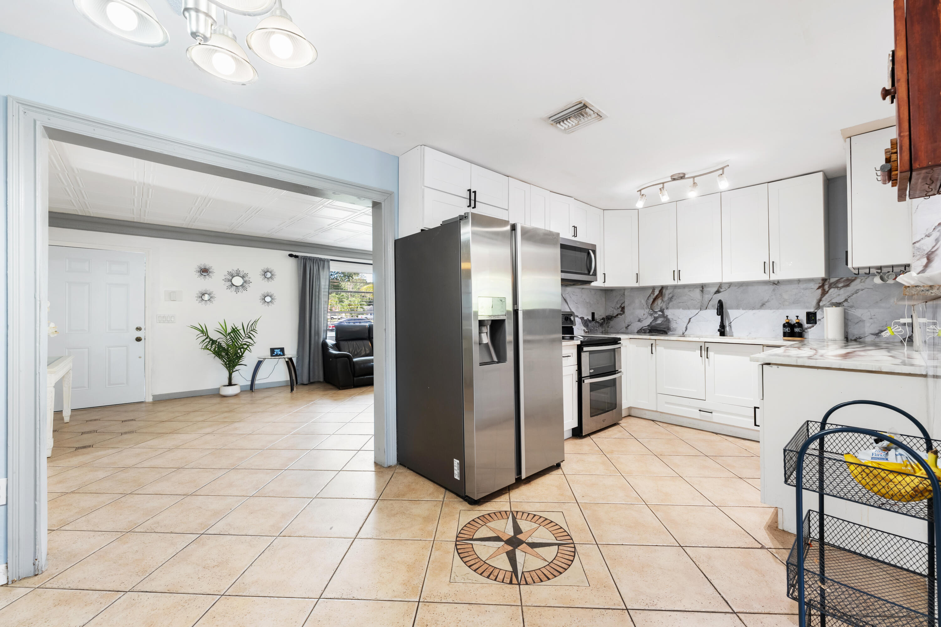 WYNNEWOOD ACRES 5 - Residential