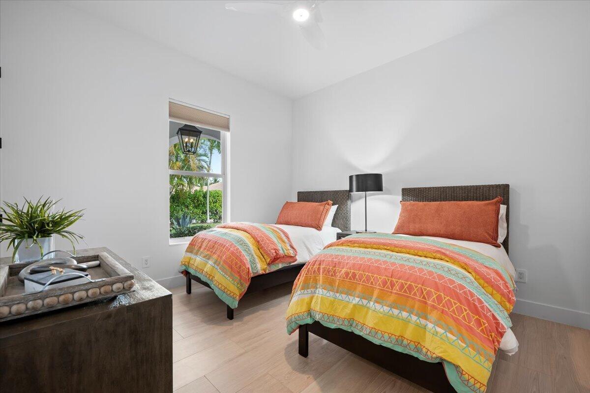 SHADY OAKS OF PALM BEACH POLO & COUNTRY - Residential