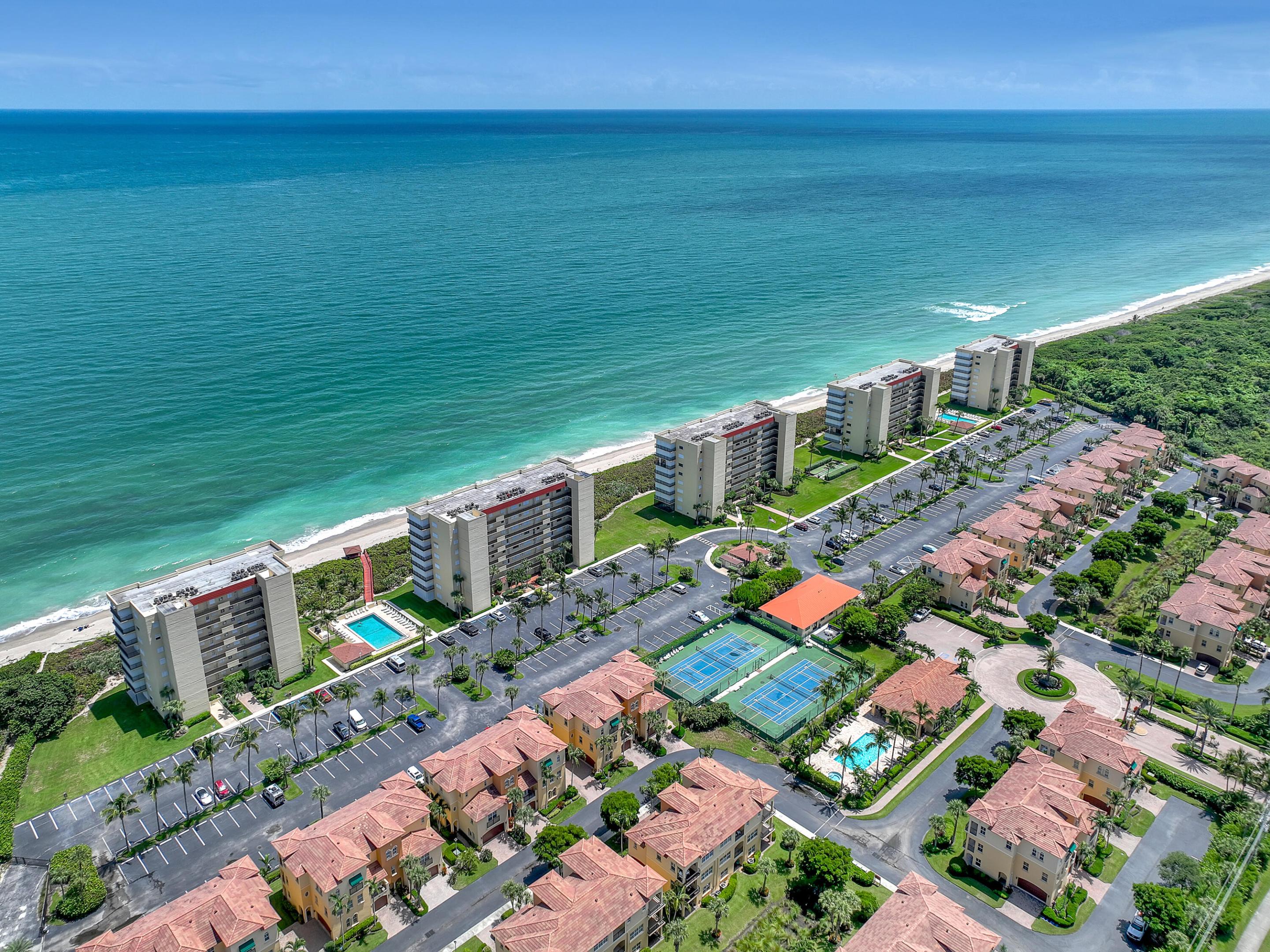 SAND DOLLAR VILLAS CONDOMINIUM C - Residential