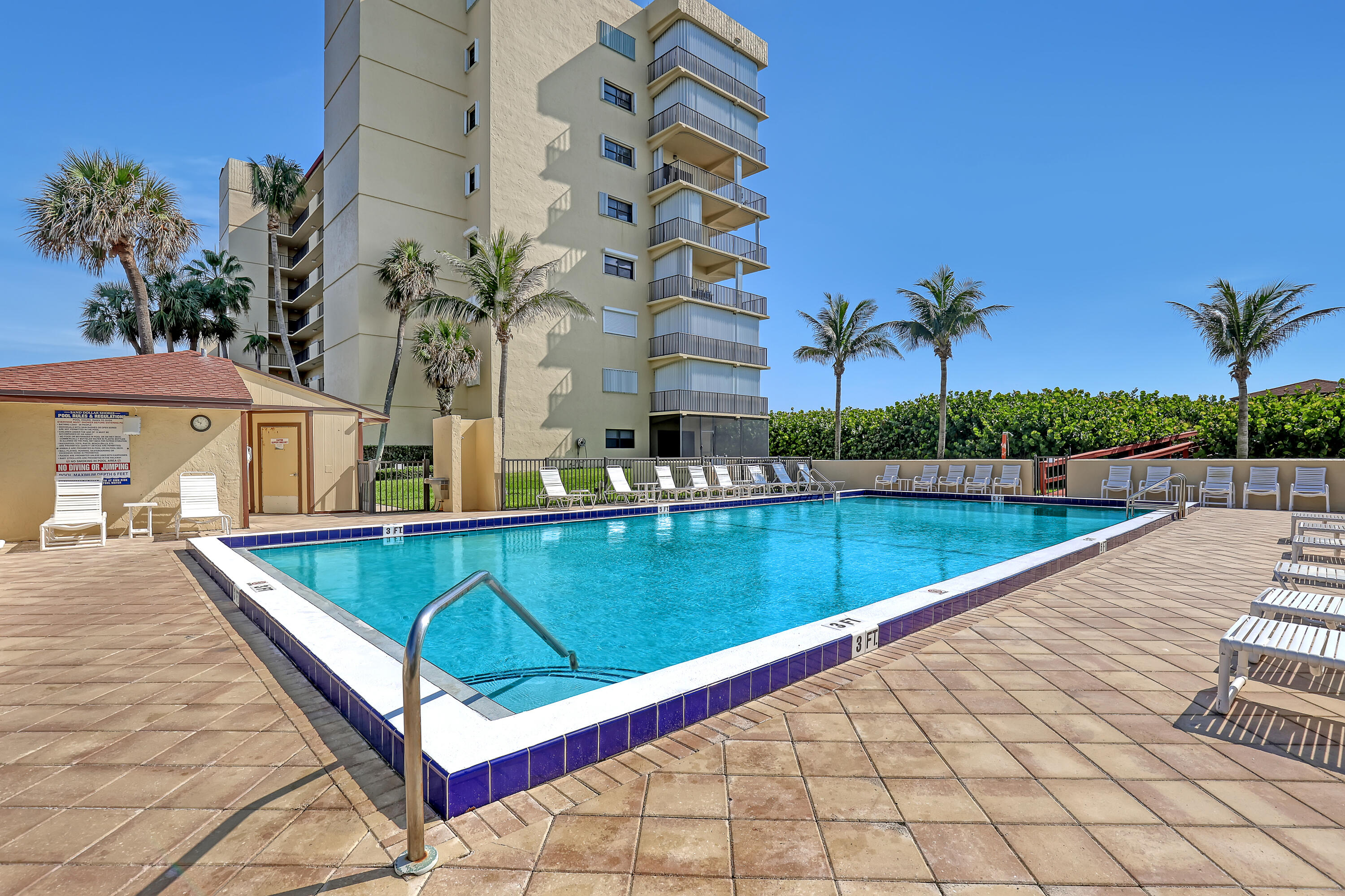 SAND DOLLAR VILLAS CONDOMINIUM C - Residential