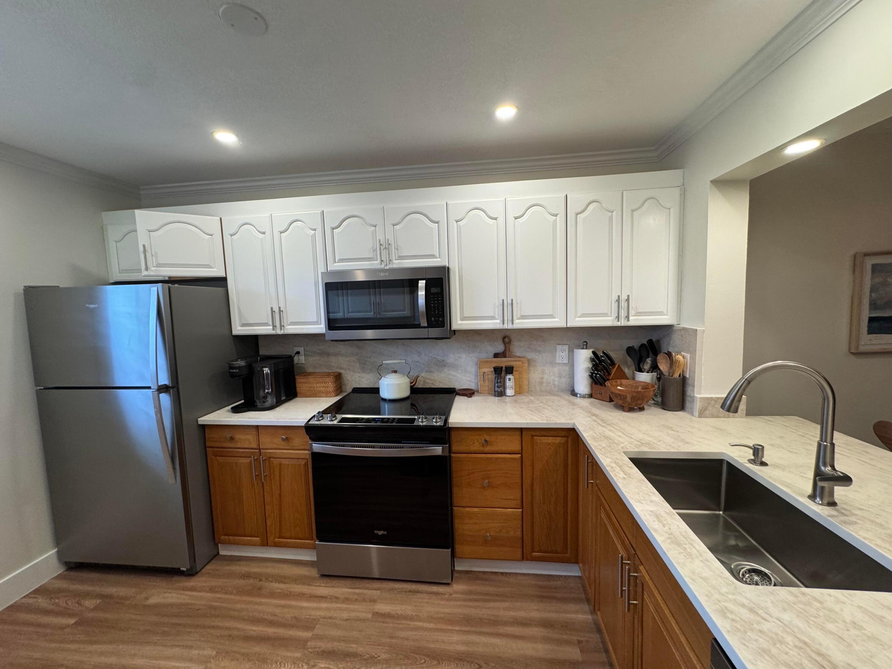 SAND DOLLAR VILLAS CONDOMINIUM C - Residential