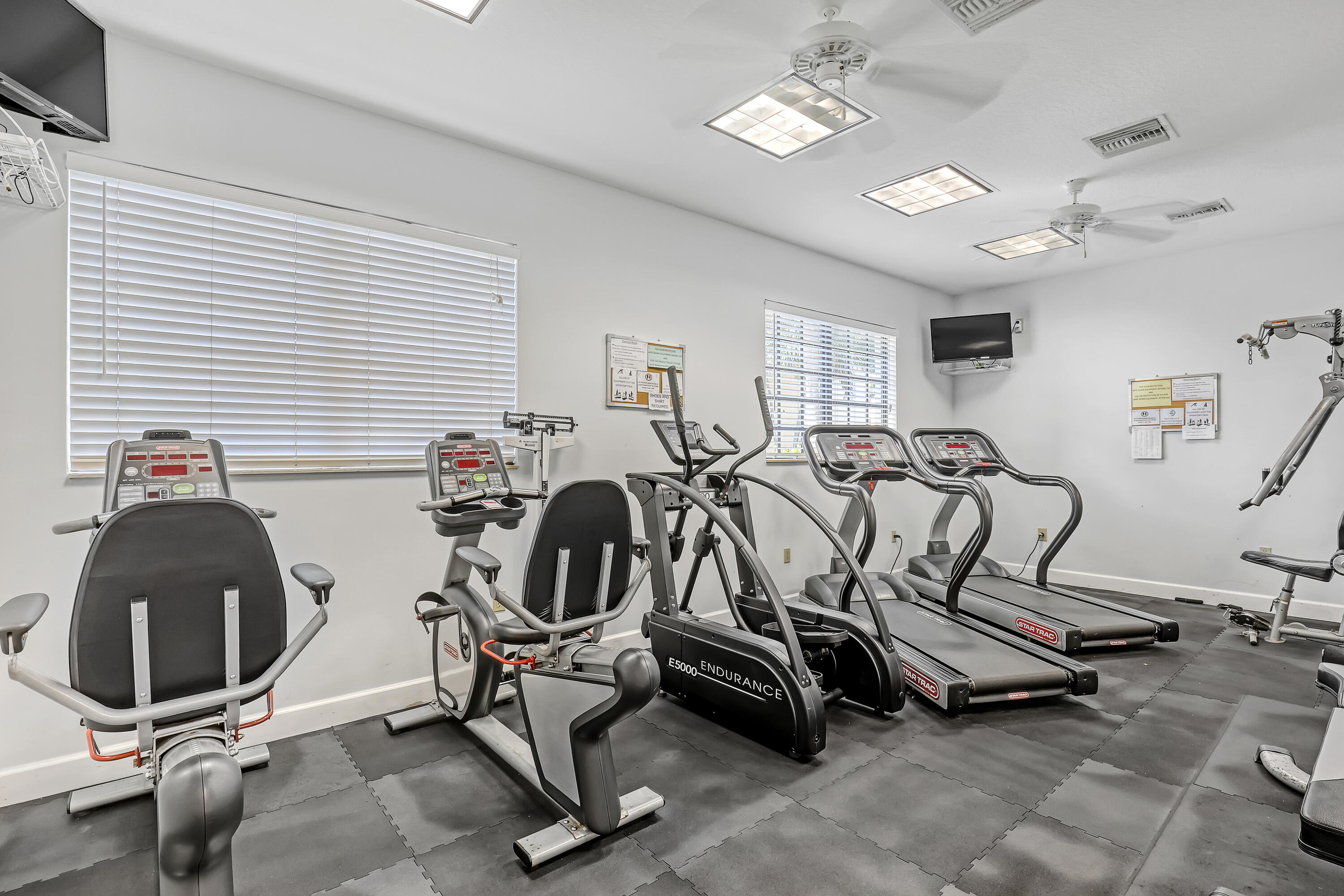 SAND DOLLAR VILLAS CONDOMINIUM C - Residential