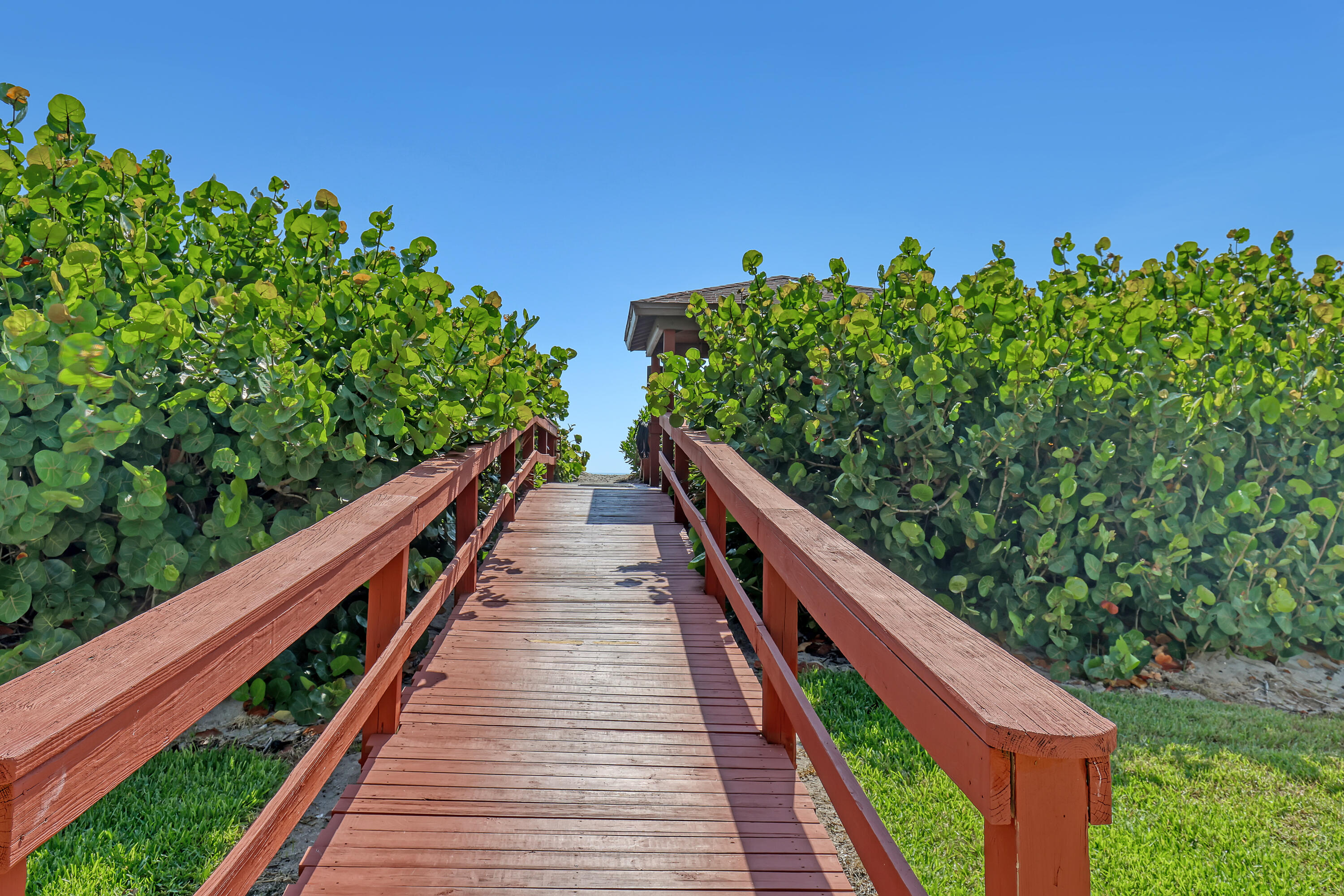 SAND DOLLAR VILLAS CONDOMINIUM C - Residential