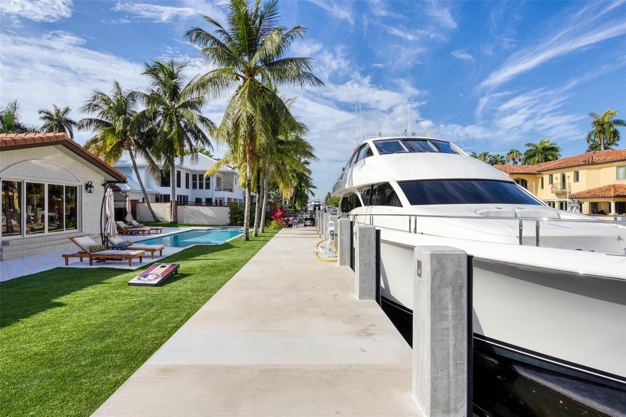 CORAL ISLES - Residential