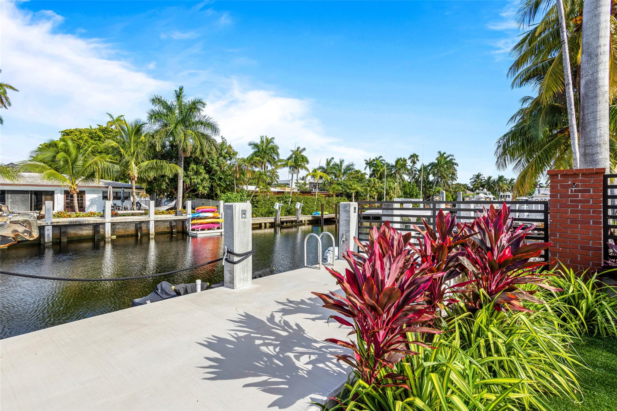 CORAL ISLES - Residential