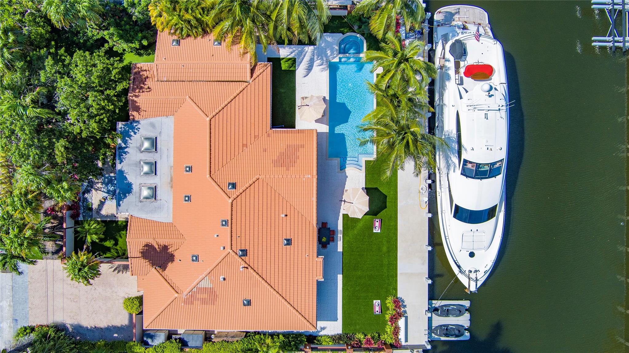 CORAL ISLES - Residential