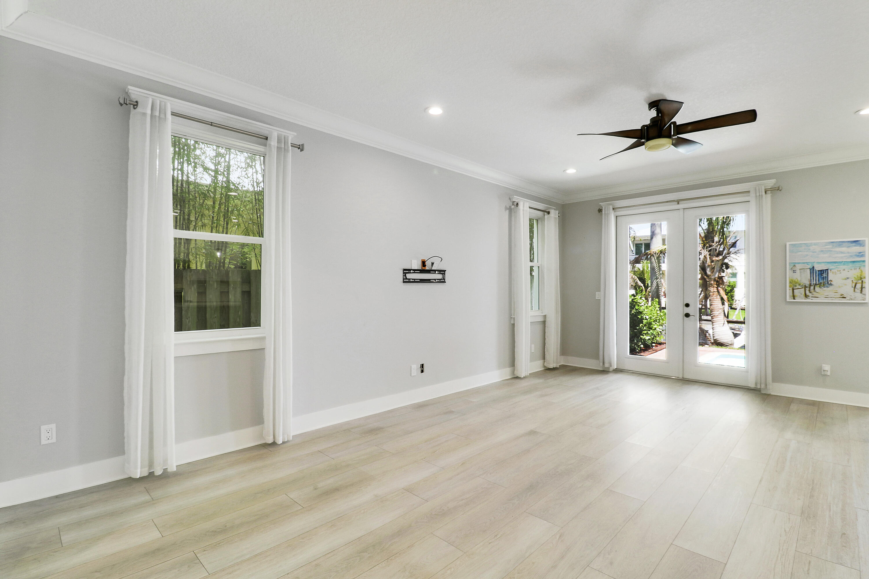 MANATEE BAY - Residential
