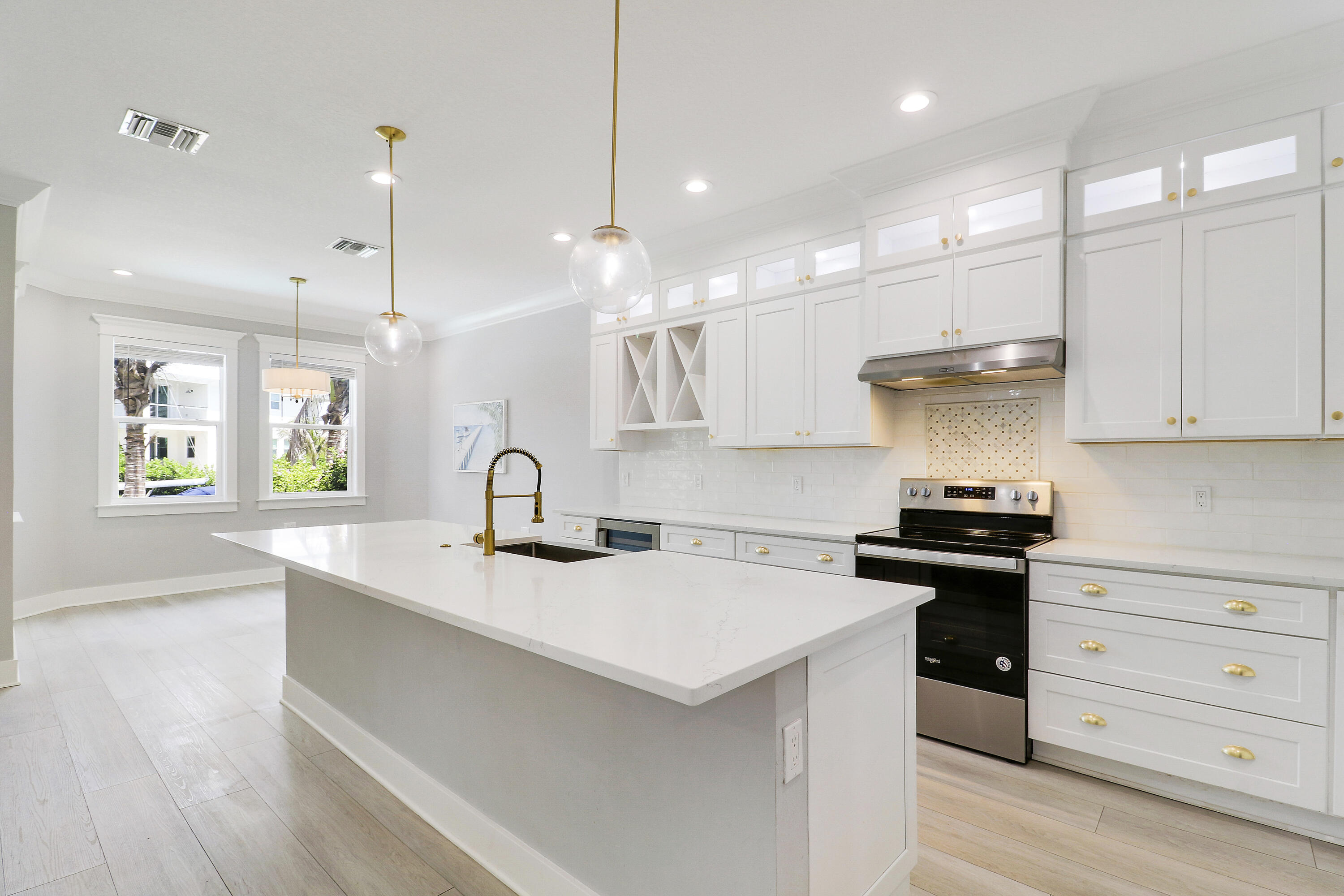 MANATEE BAY - Residential