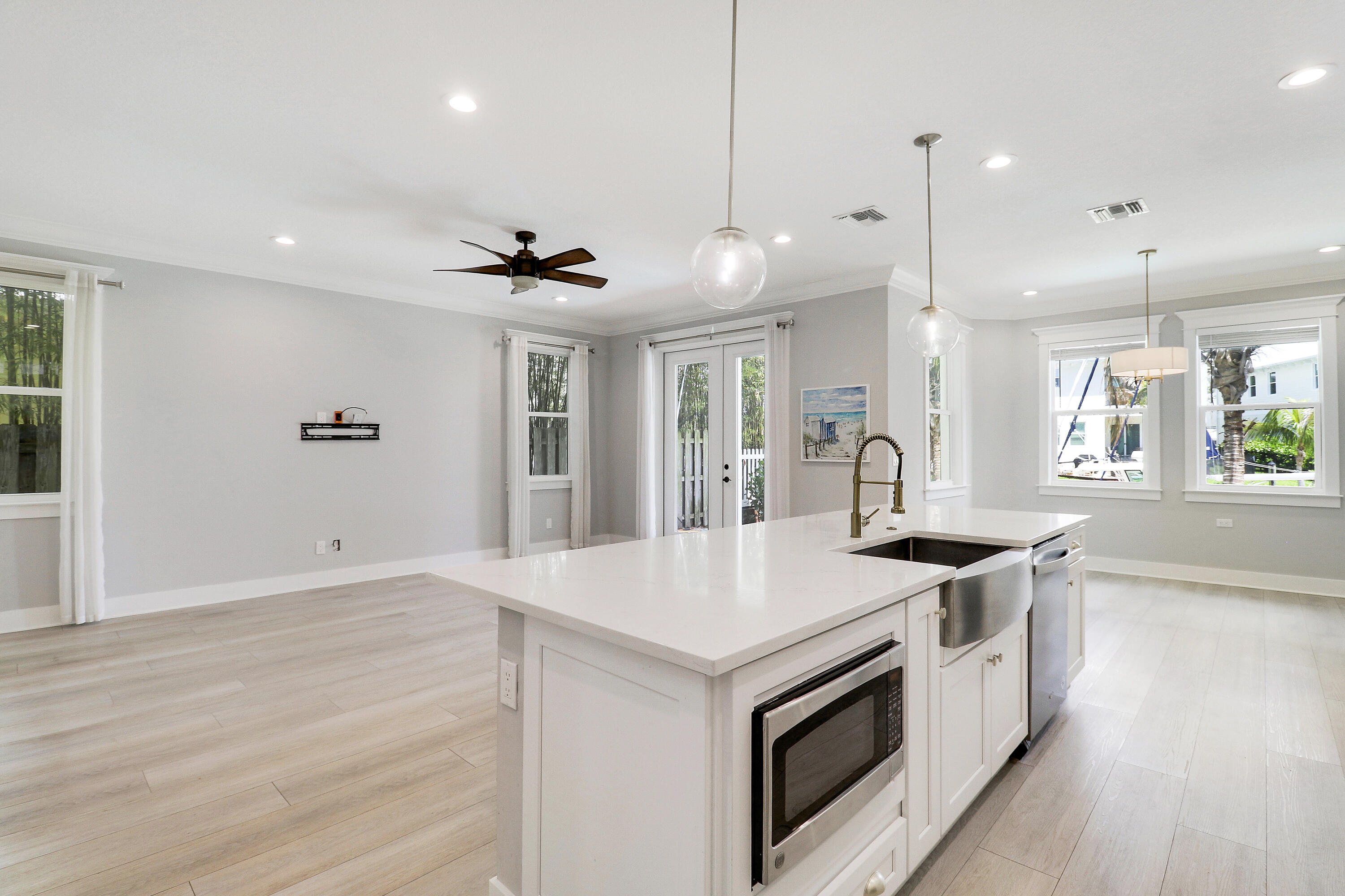 MANATEE BAY - Residential