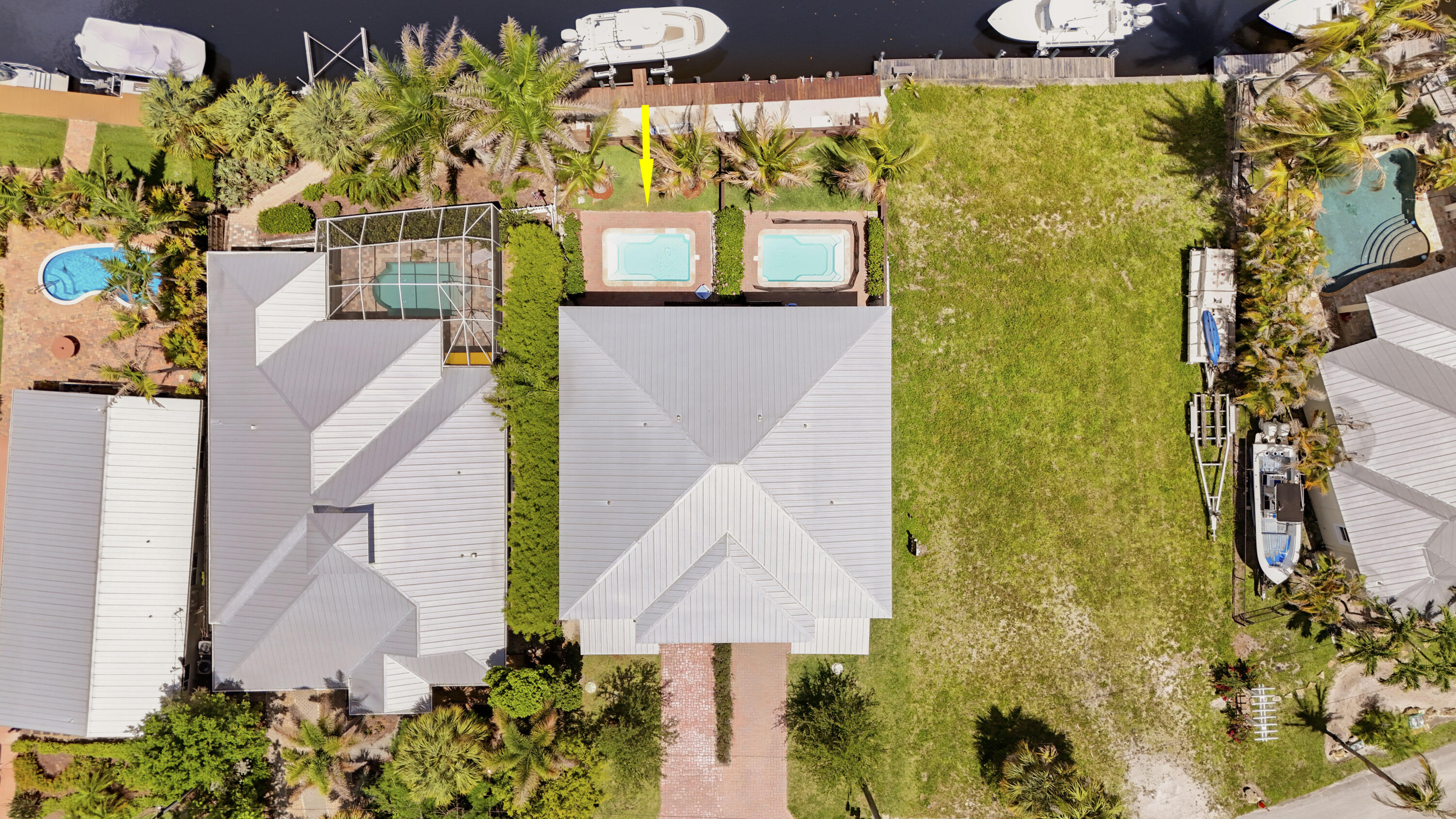 MANATEE BAY - Residential