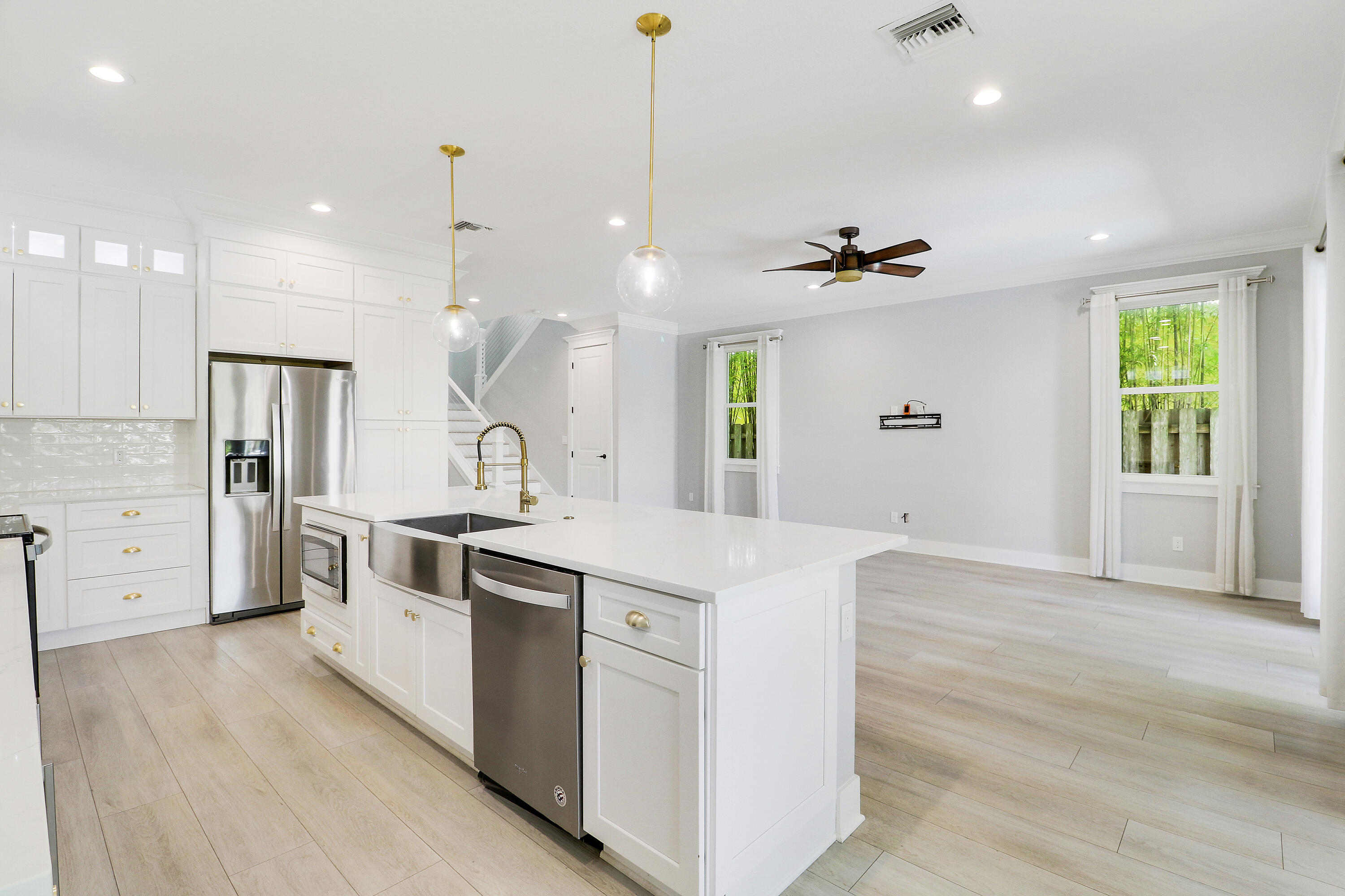 MANATEE BAY - Residential