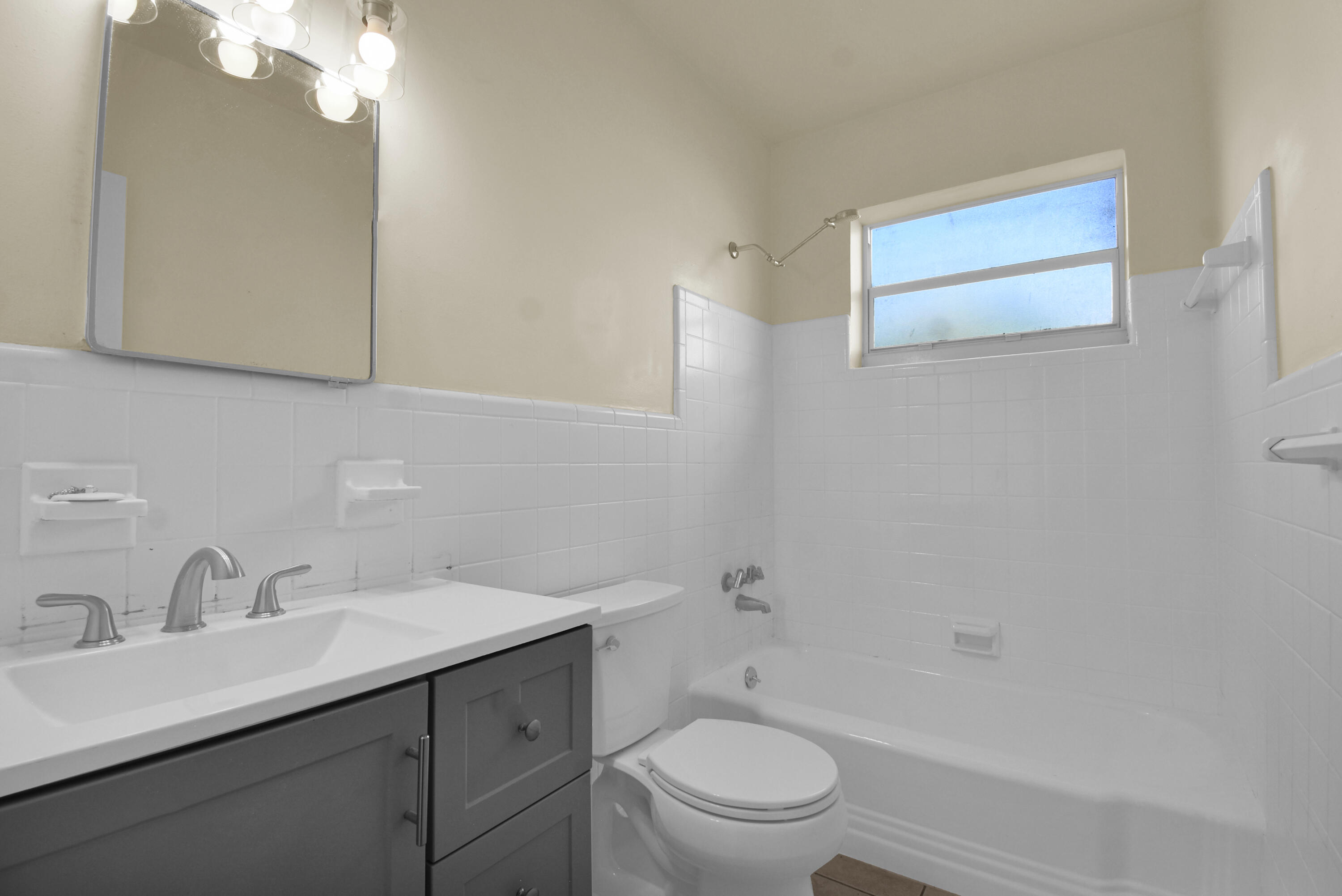 HOLLYWOOD SOUTH SIDE ADD - Residential Income