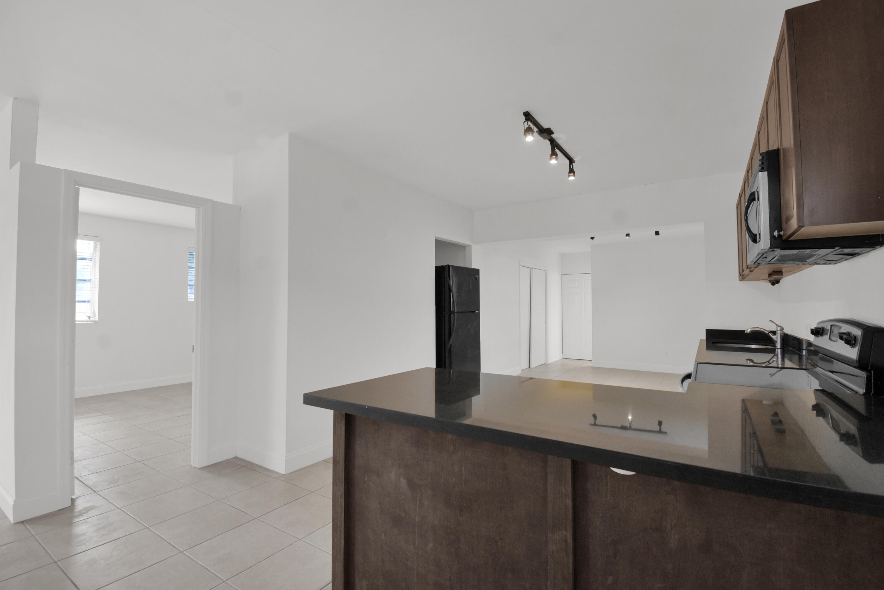 HOLLYWOOD SOUTH SIDE ADD - Residential Income