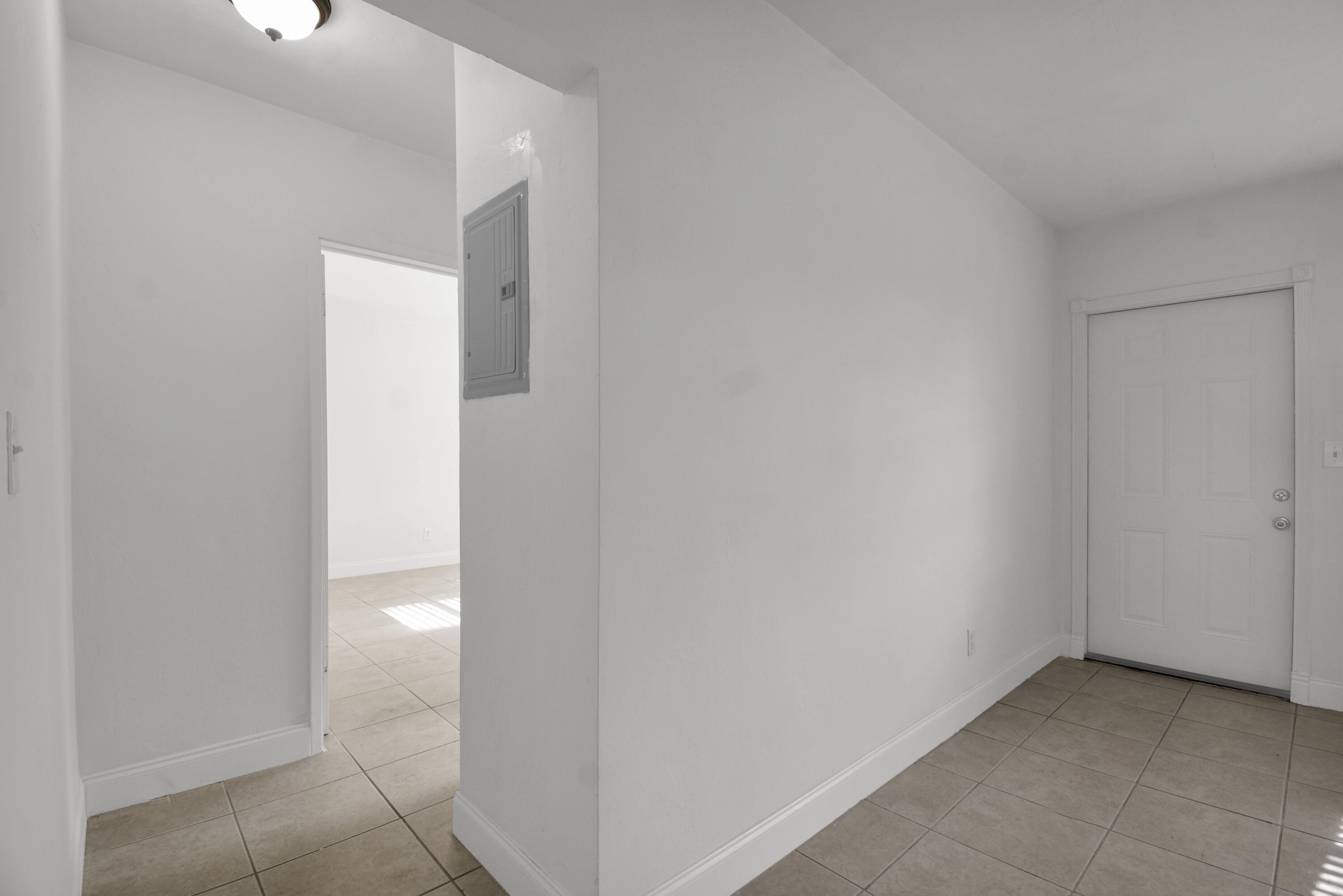 HOLLYWOOD SOUTH SIDE ADD - Residential Income