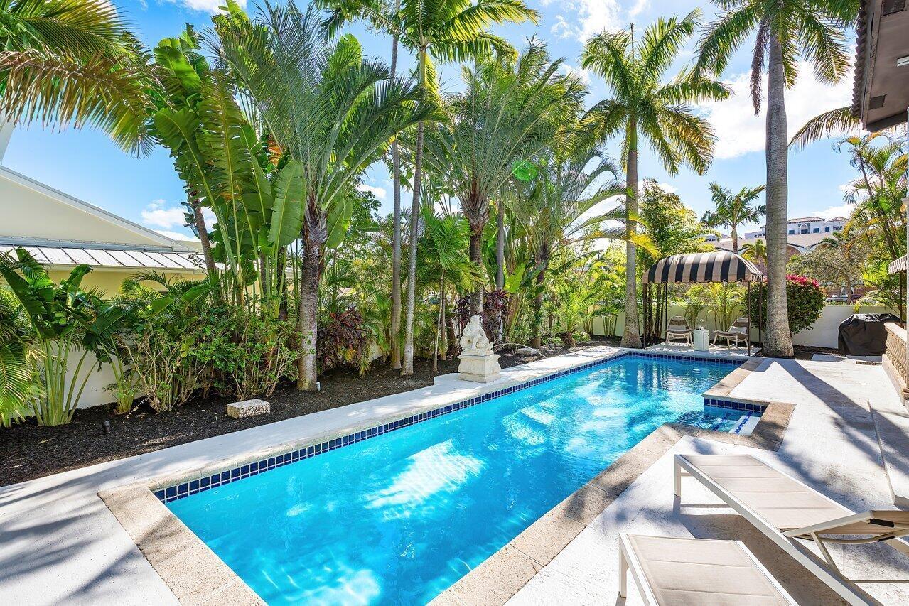 KINGS COURT - Residential Lease