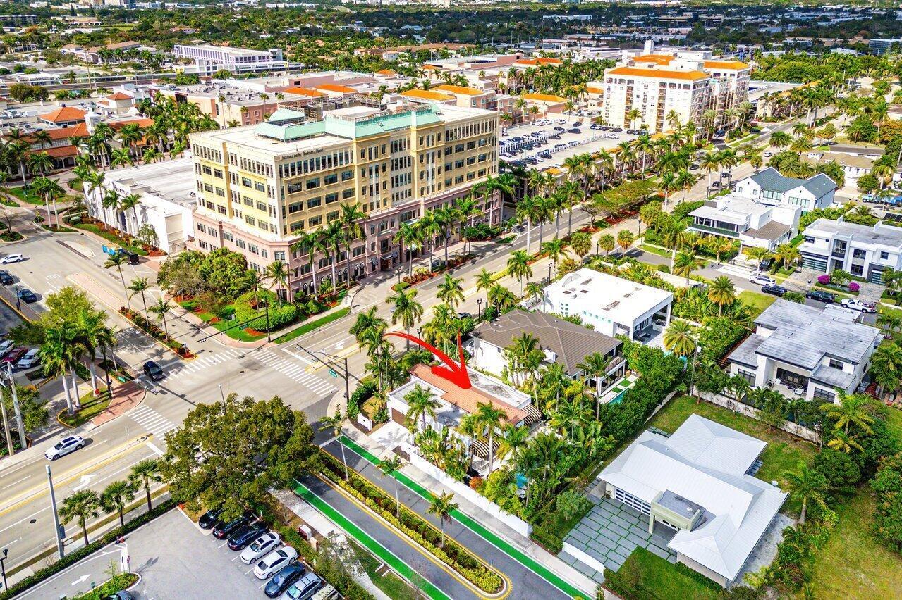 KINGS COURT - Residential Lease