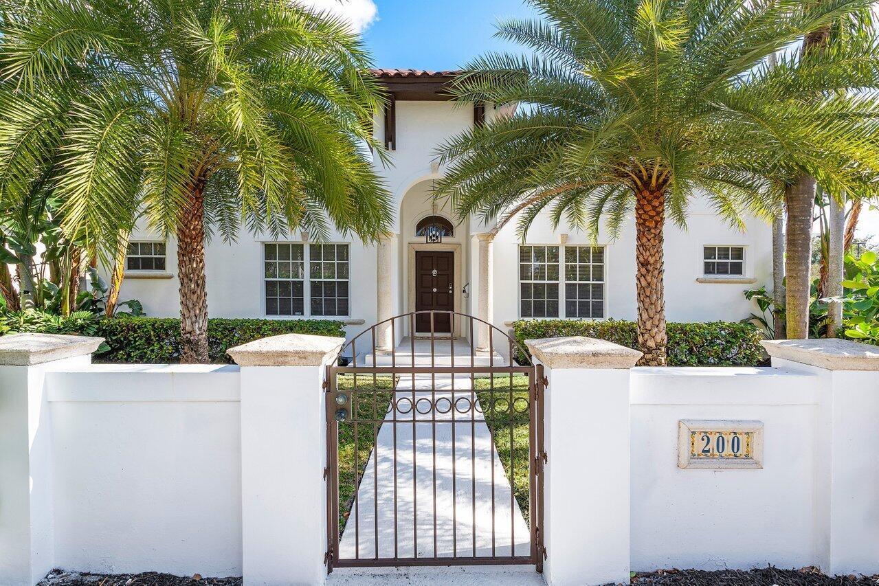 KINGS COURT - Residential Lease