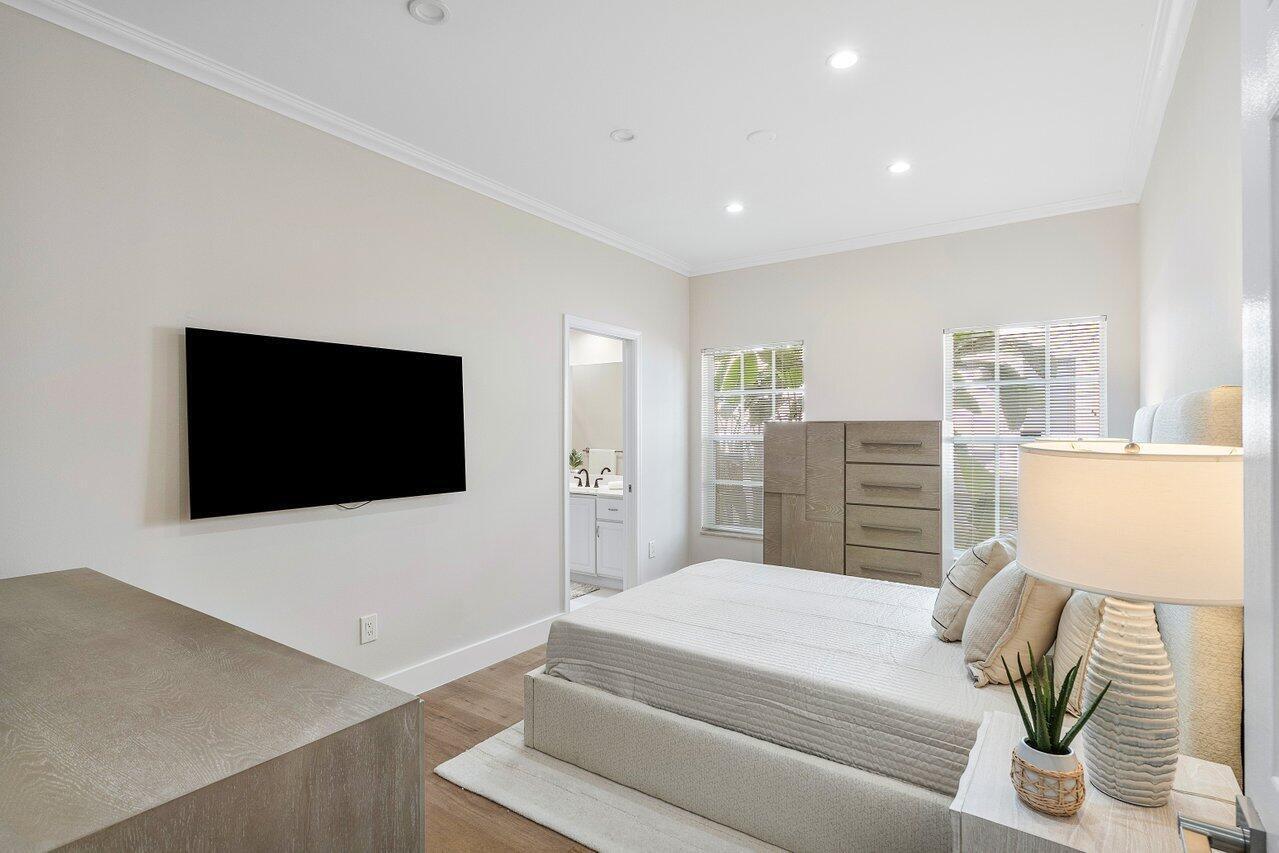 KINGS COURT - Residential Lease