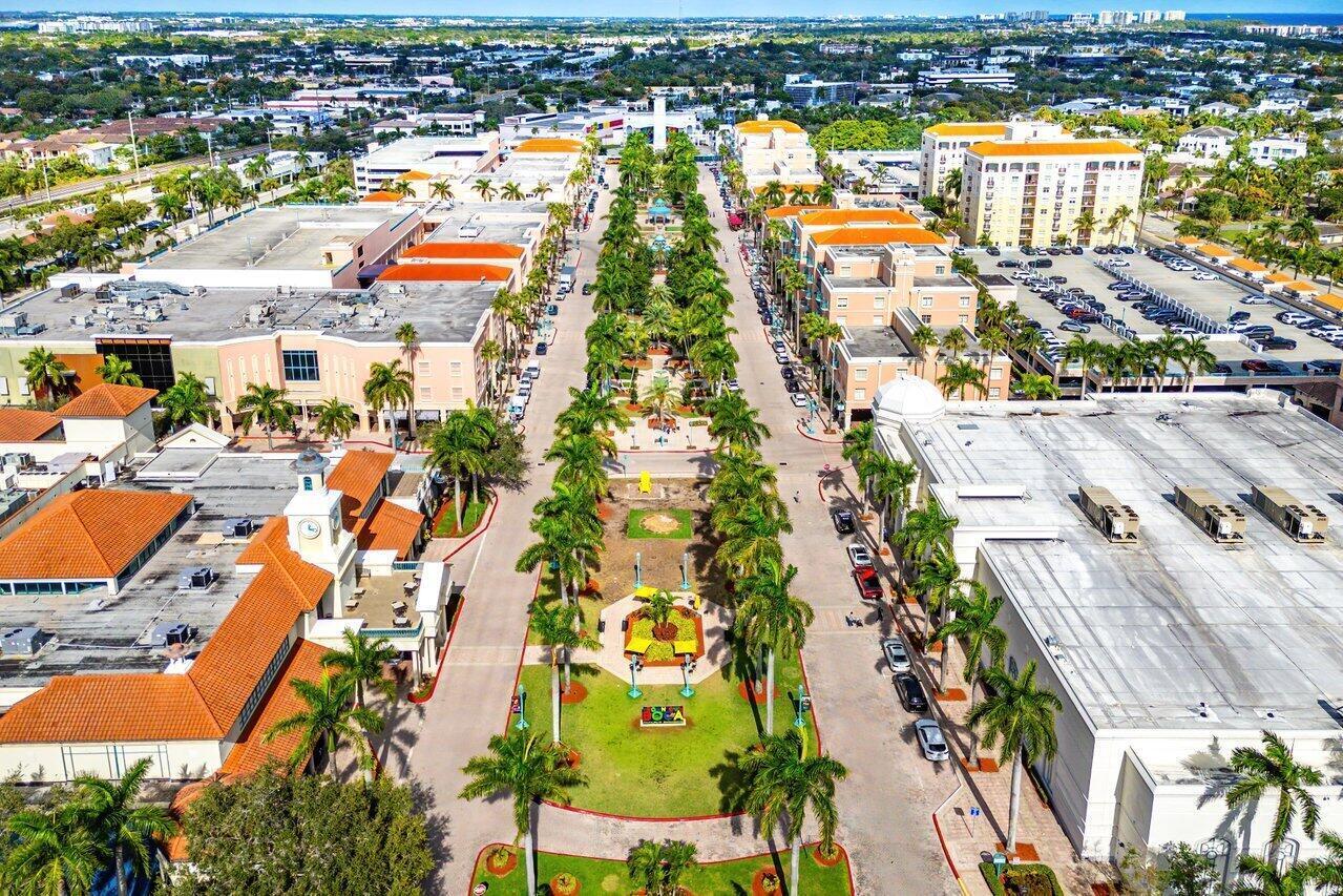 KINGS COURT - Residential Lease