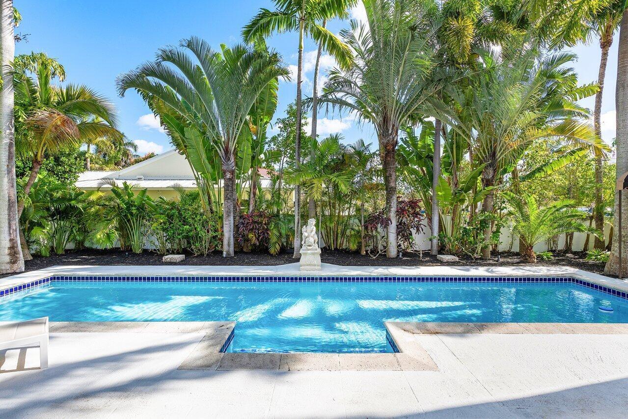 KINGS COURT - Residential Lease