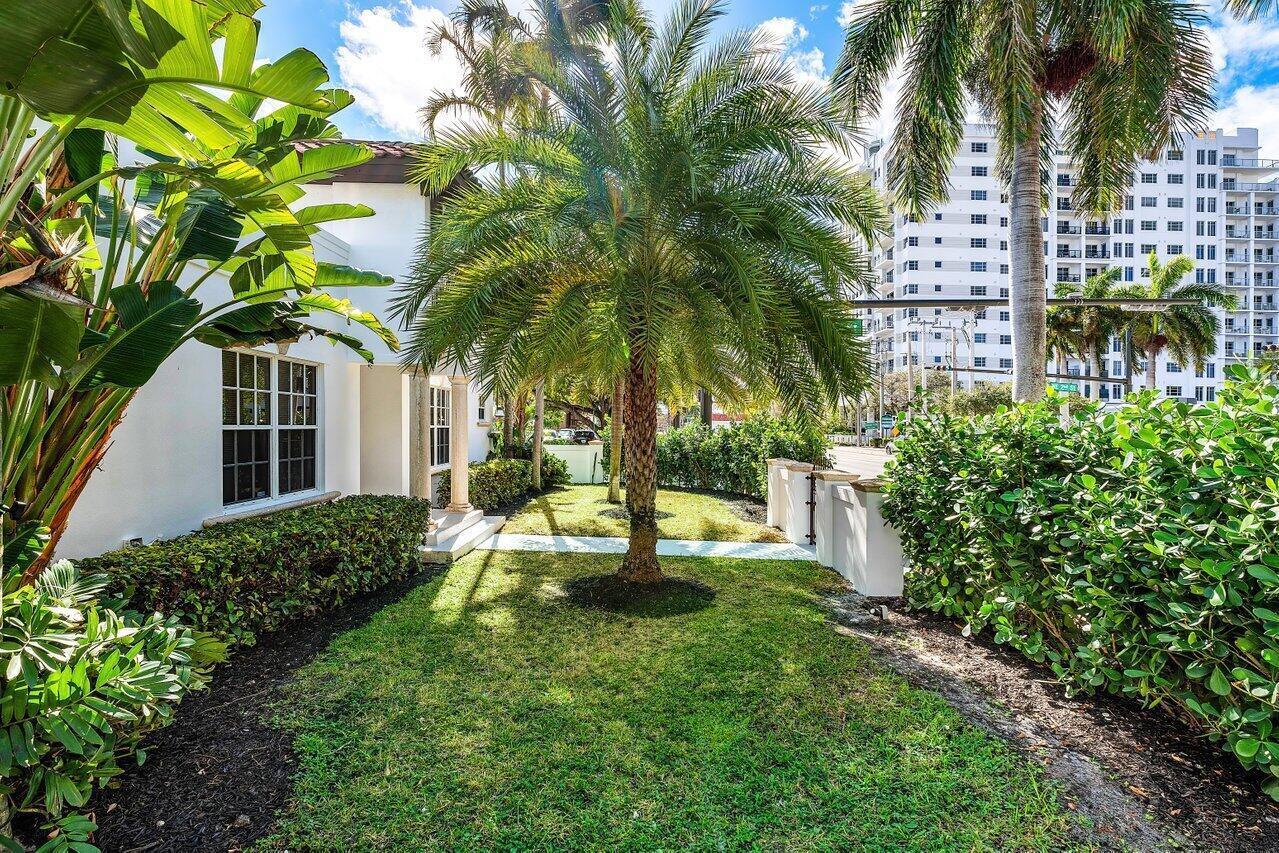 KINGS COURT - Residential Lease