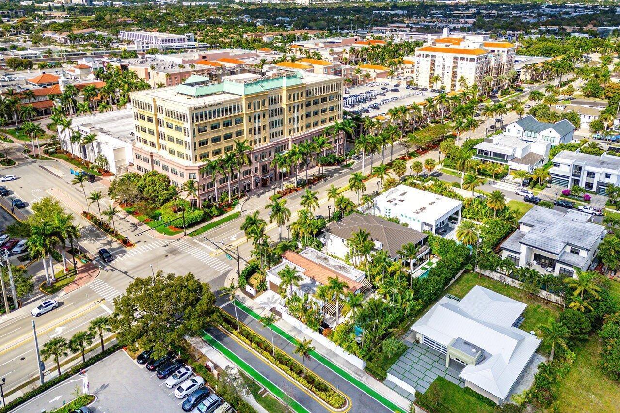 KINGS COURT - Residential Lease