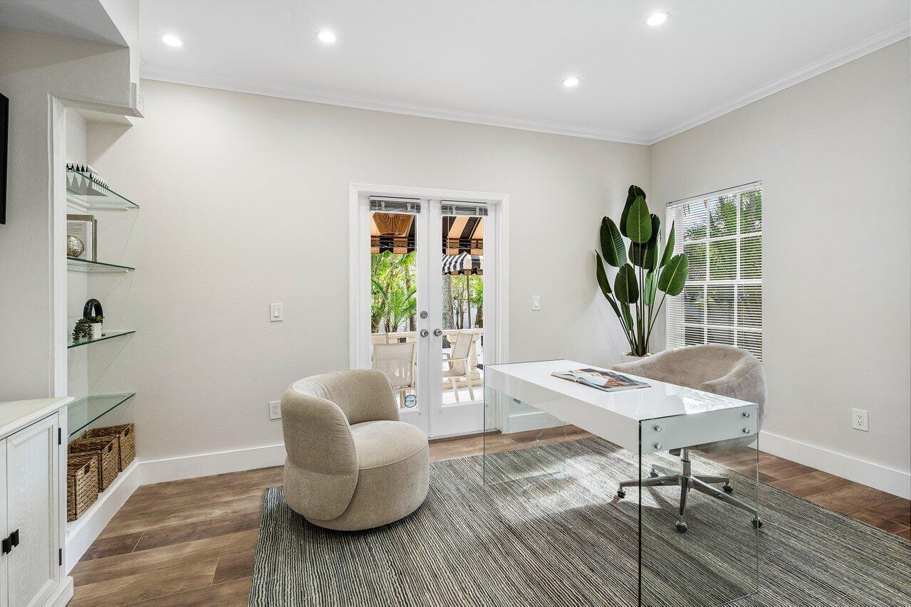 KINGS COURT - Residential Lease